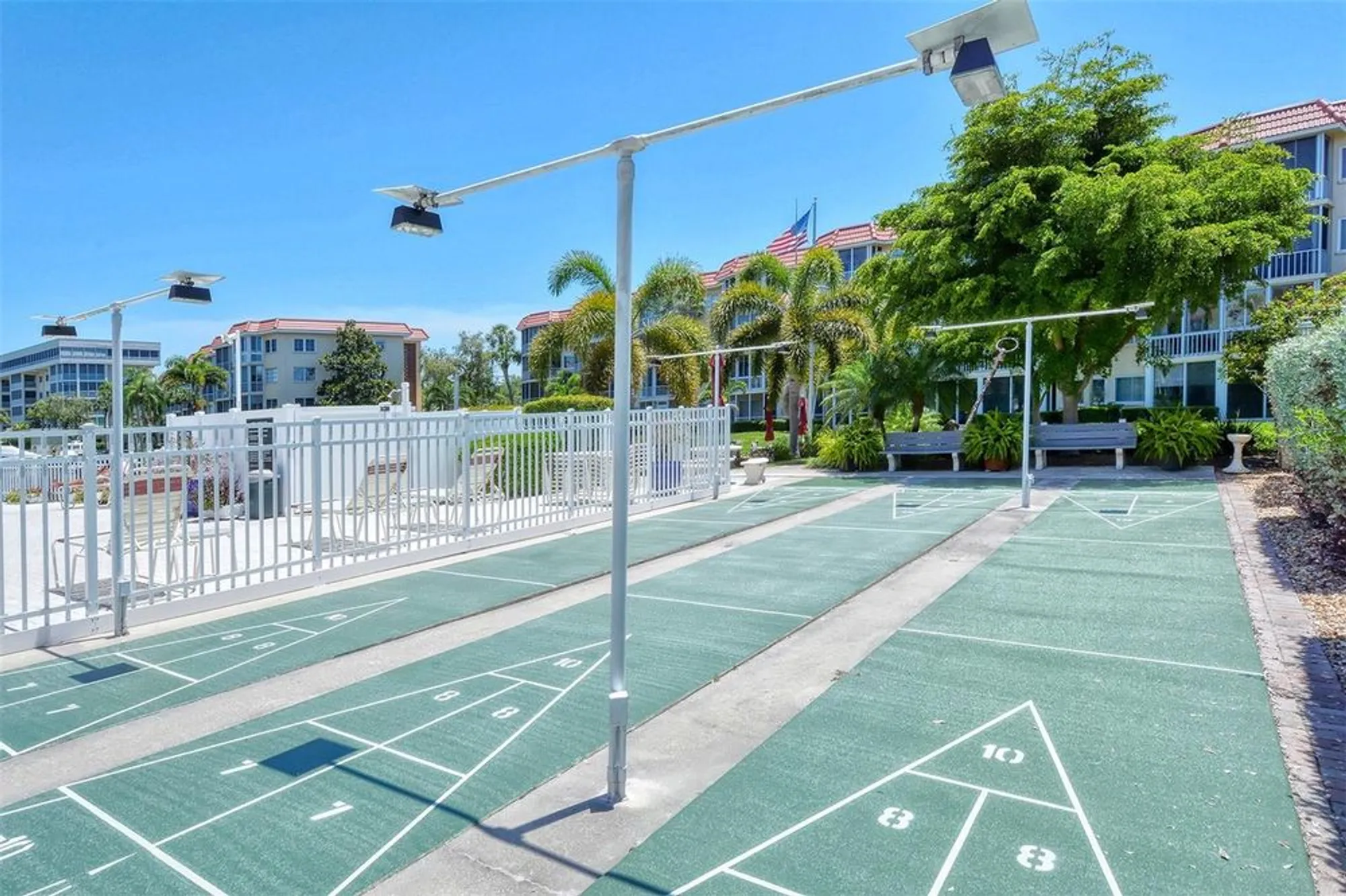 Property Slideshow image 53 of 77 | 1250 n portofino dr # 305mar, Sarasota, FL, 34242