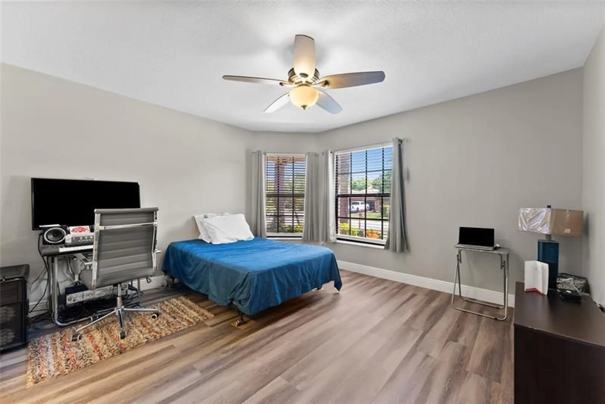 Property Slideshow image 25 of 48 | 6803 bitterbush pl, Boynton Beach, FL, 33472