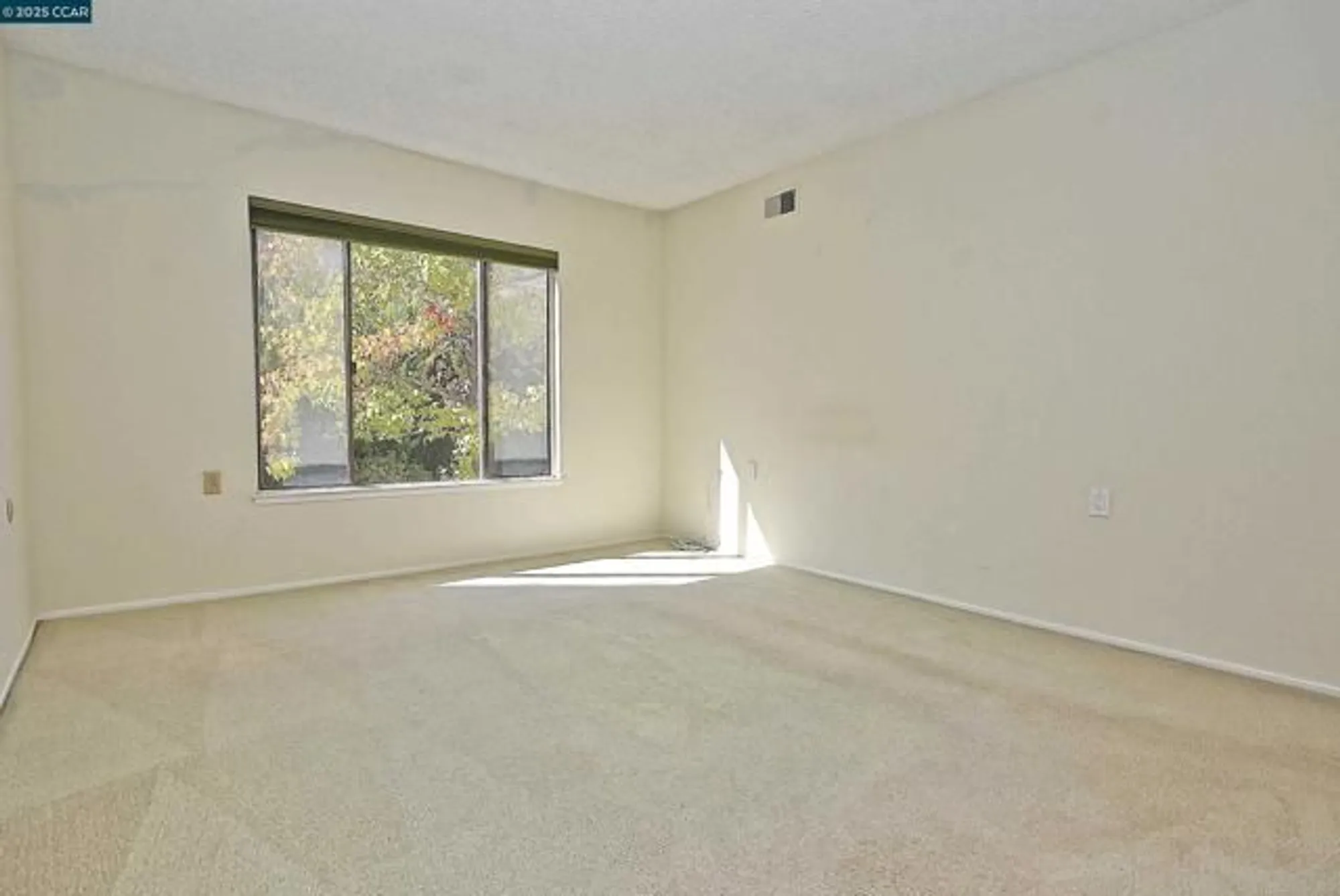 Property Slideshow image 32 of 36 | 1361 singingwood ct 7, Walnut Creek, CA, 94595