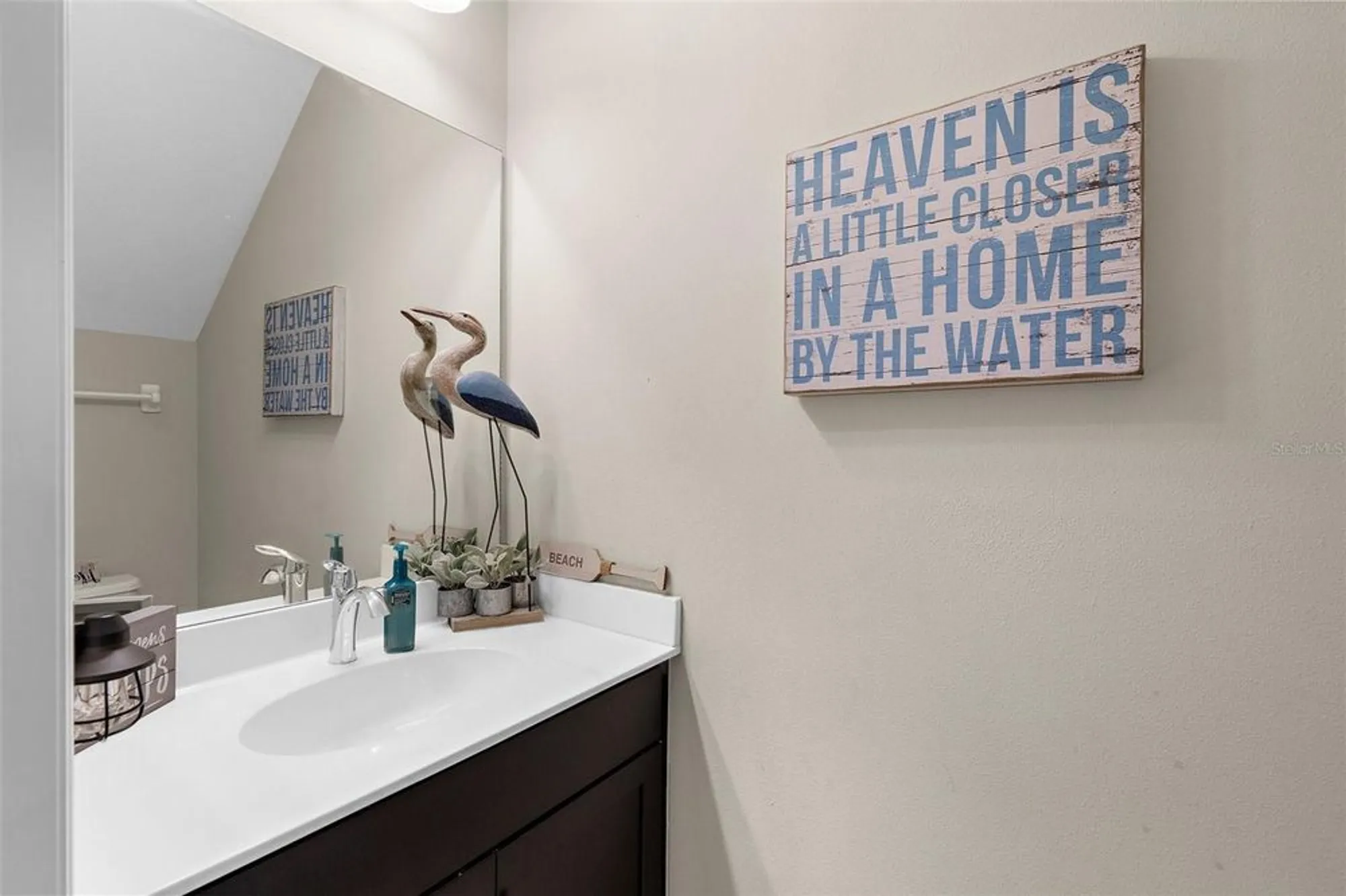 Property Slideshow image 16 of 50 | 12520 shimmering oak cir, Venice, FL, 34293