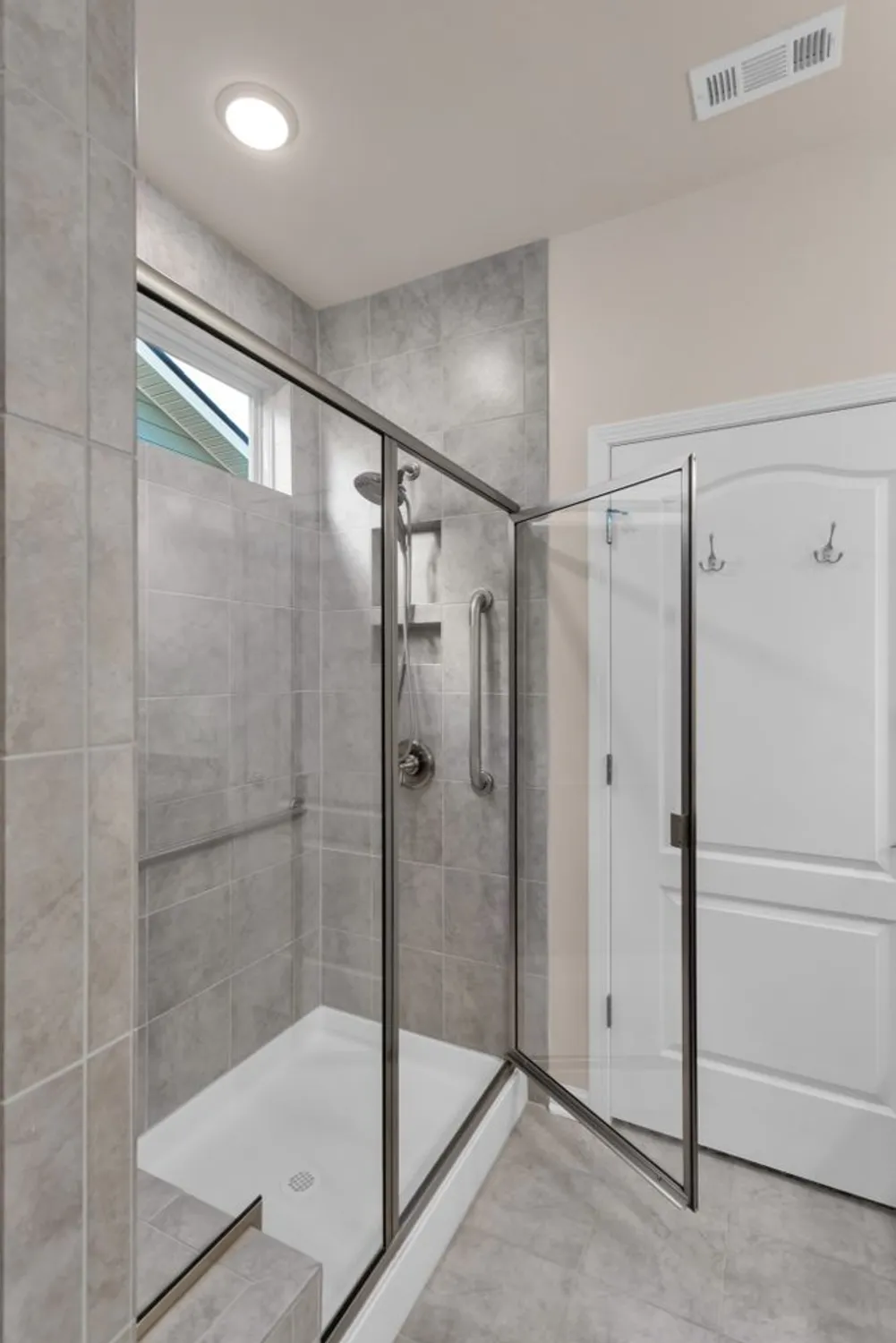 Property Slideshow image 20 of 49 | 1217 del webb blvd, Spring Hill, TN, 37174