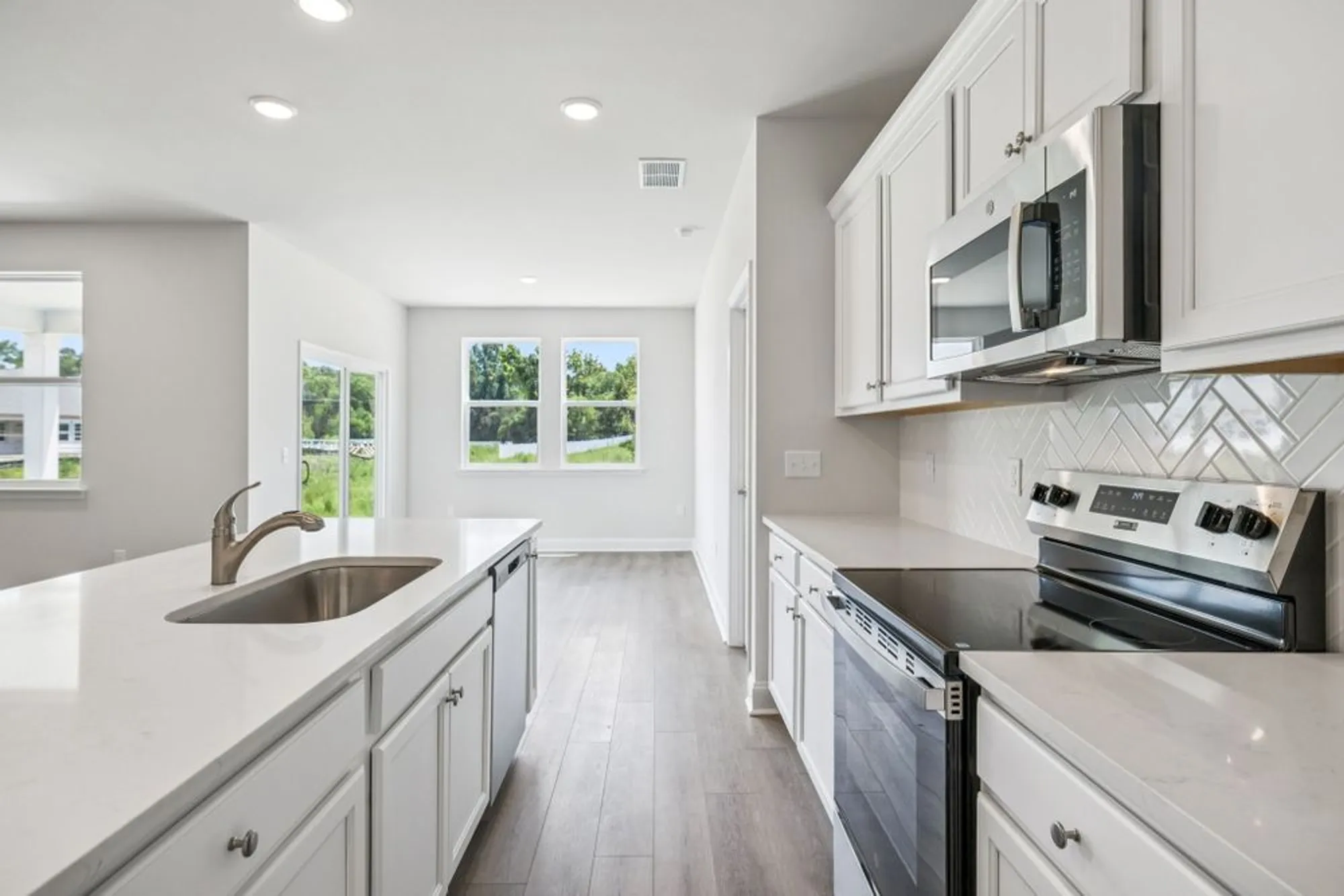 Property Slideshow image 16 of 41 | 120 holly rdg, Antioch, TN, 37013