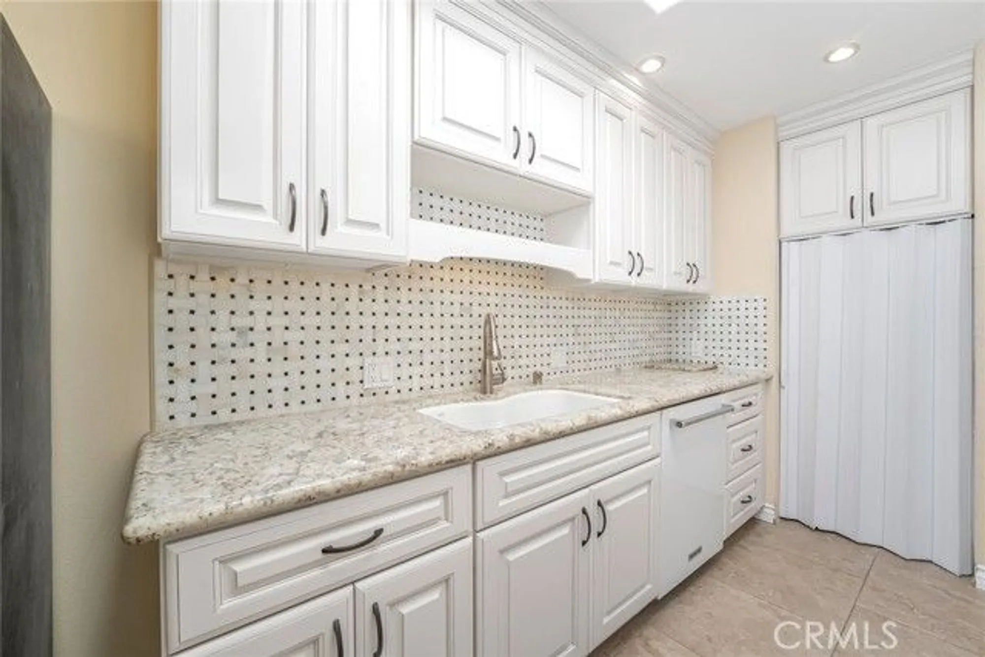 Property Slideshow image 8 of 17 | 2111 via puerta s, Laguna Woods, CA, 92637