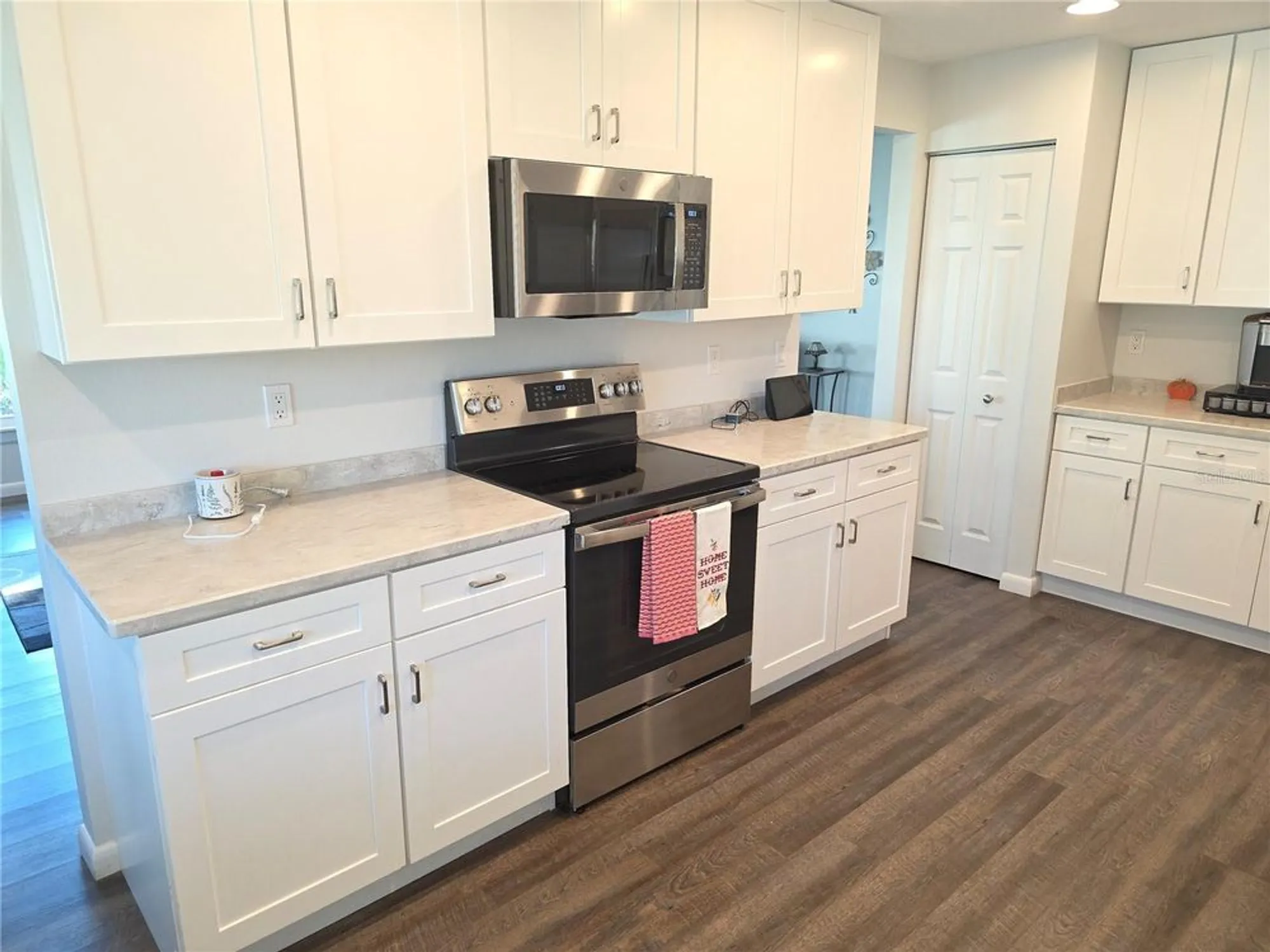 Property Slideshow image 7 of 42 | 2641 royal ridge dr, Spring Hill, FL, 34606