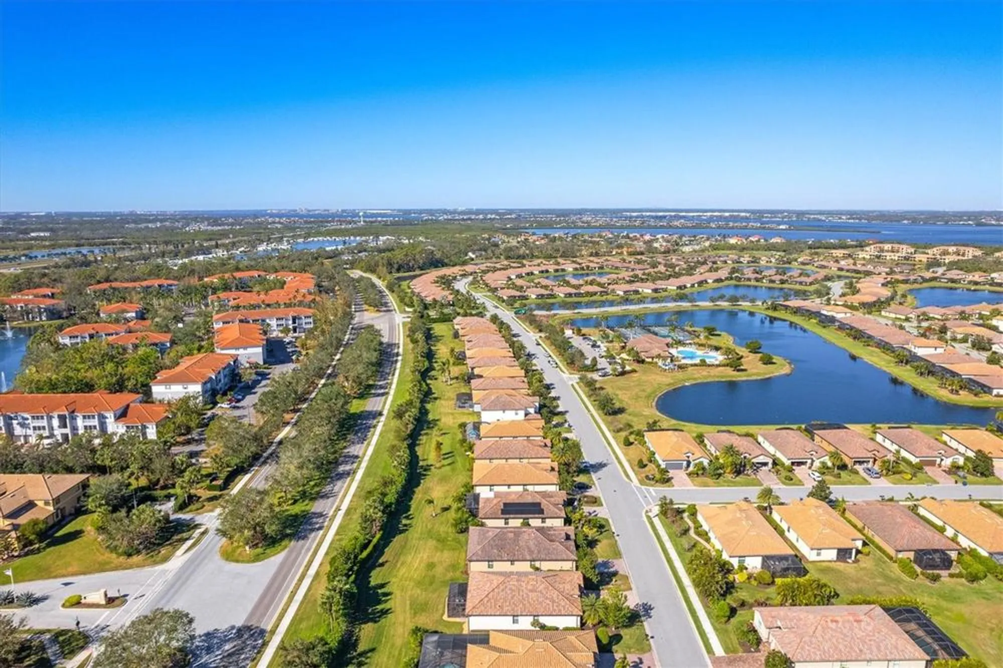Property Slideshow image 36 of 92 | 6870 willowshire way, Bradenton, FL, 34212