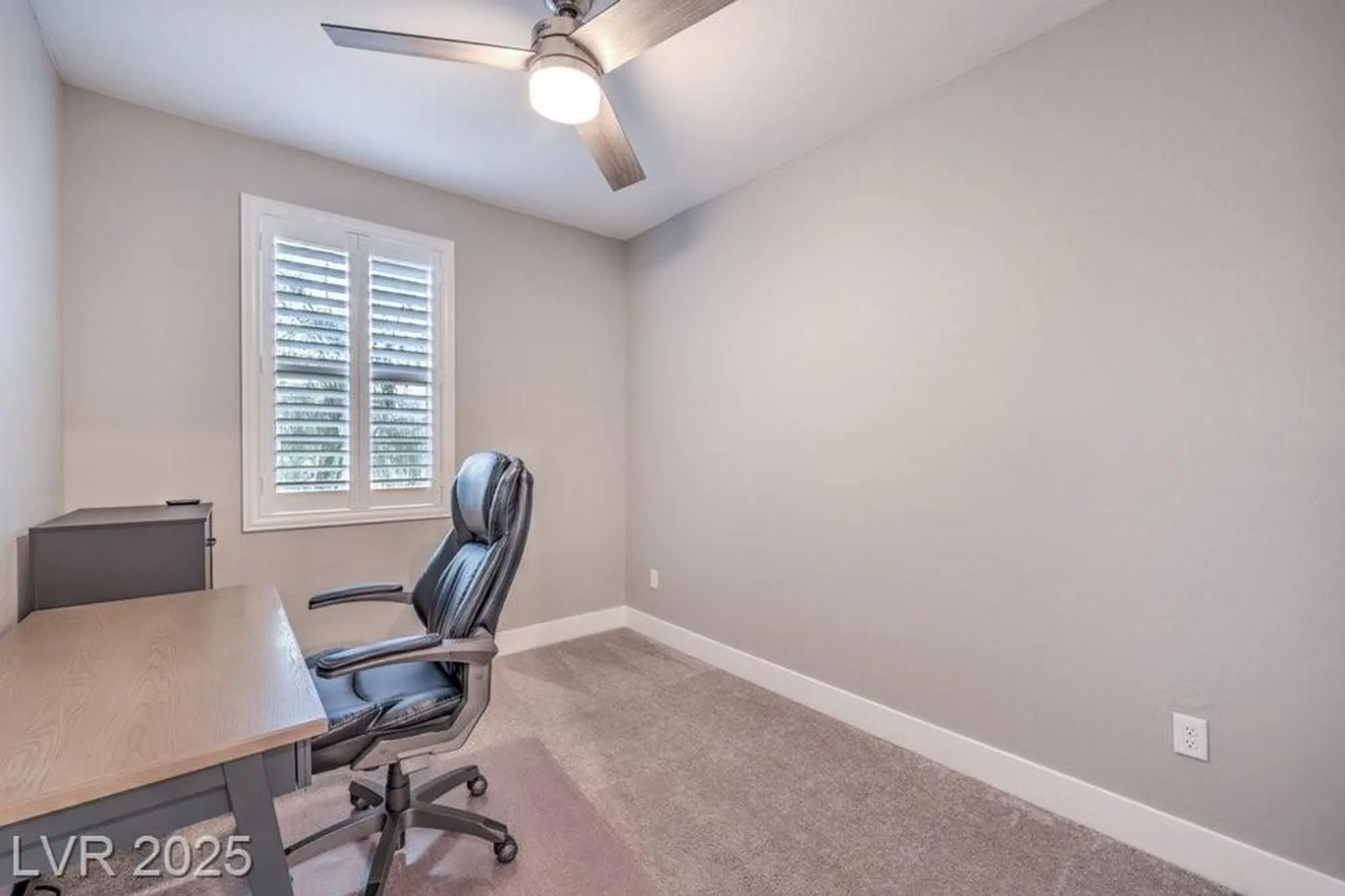 Property Slideshow image 26 of 48 | 70 lake bluff ct, Henderson, NV, 89011