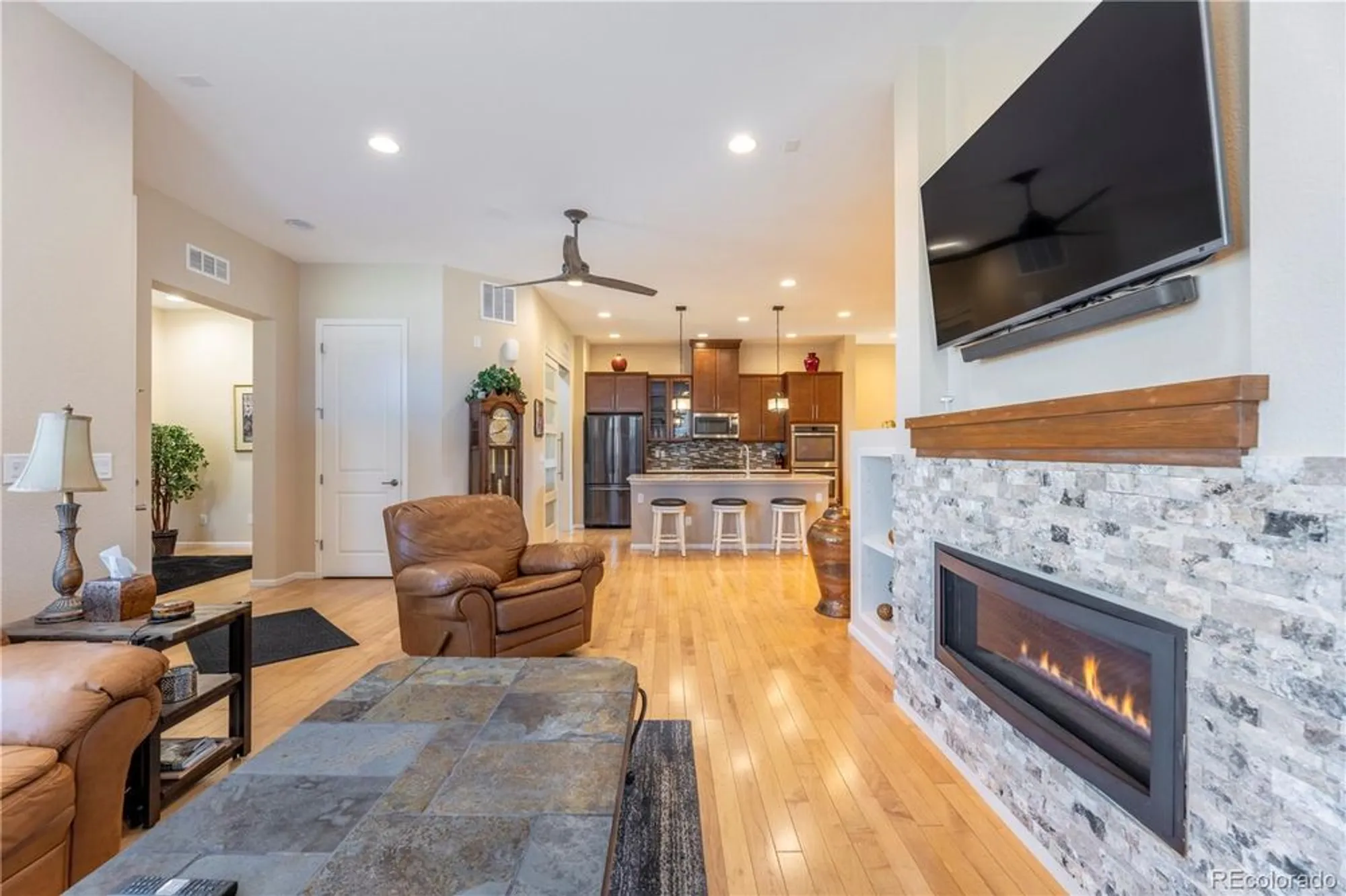 Property Slideshow image 8 of 40 | 3695 new haven cir, Castle Rock, CO, 80109