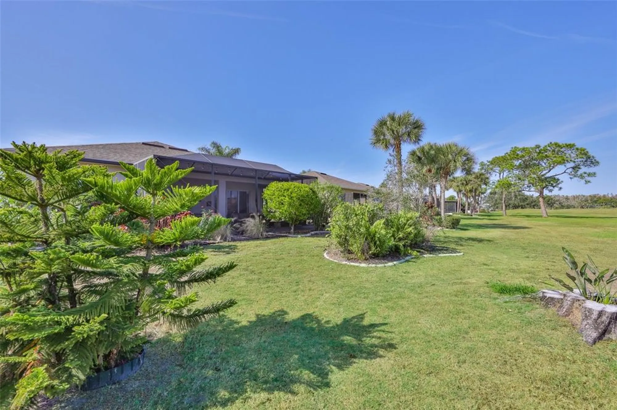 Property Slideshow image 30 of 38 | 818 king leon way, Sun City Center, FL, 33573