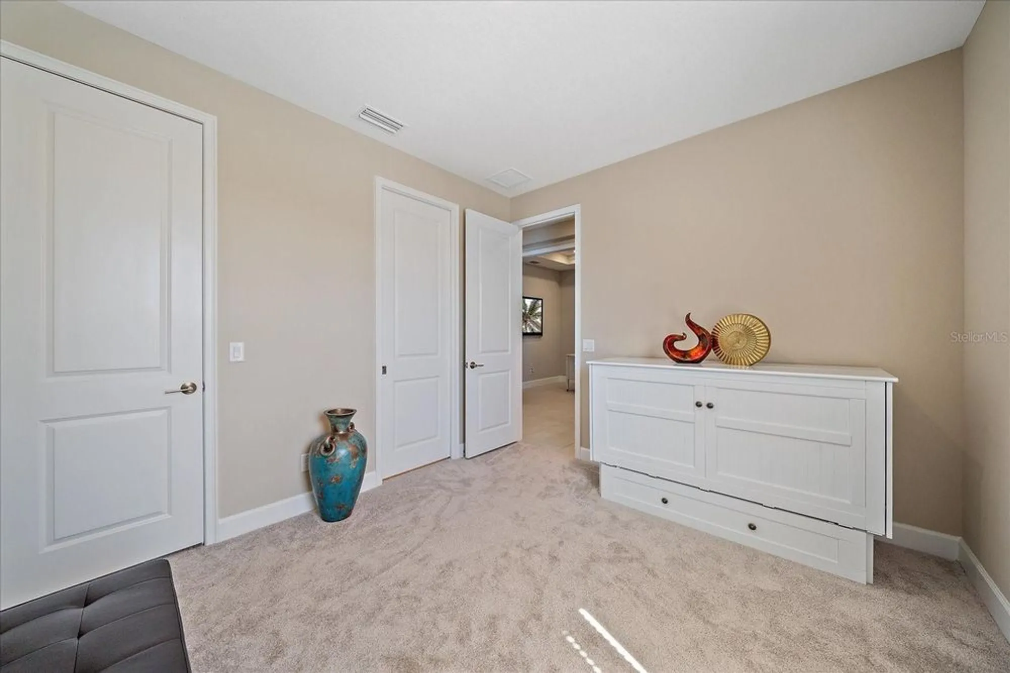 Property Slideshow image 30 of 38 | 6120 plateau ct, Bradenton, FL, 34203
