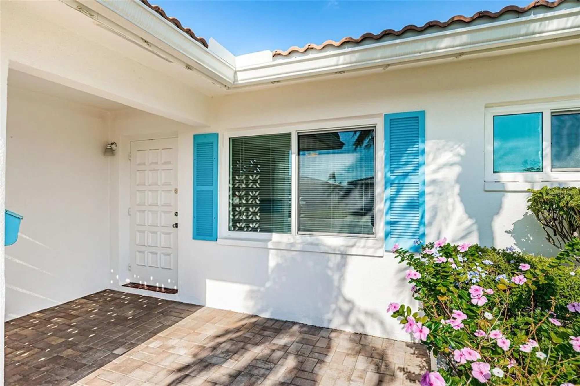 Property Slideshow image 3 of 62 | 3547 100th ter n, Pinellas Park, FL, 33782