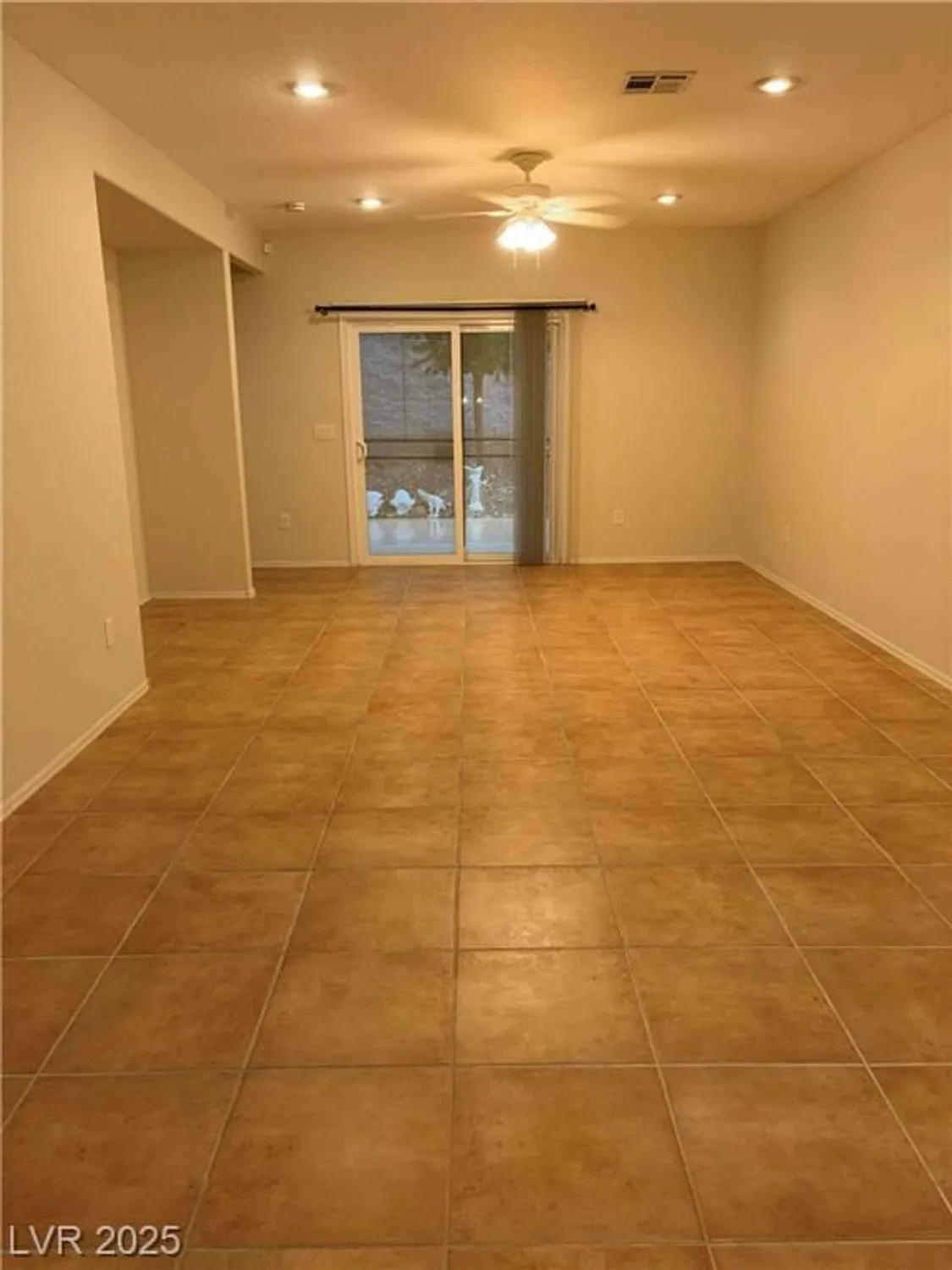 Property Slideshow image 13 of 51 | 2484 galaxy cluster st, Henderson, NV, 89044