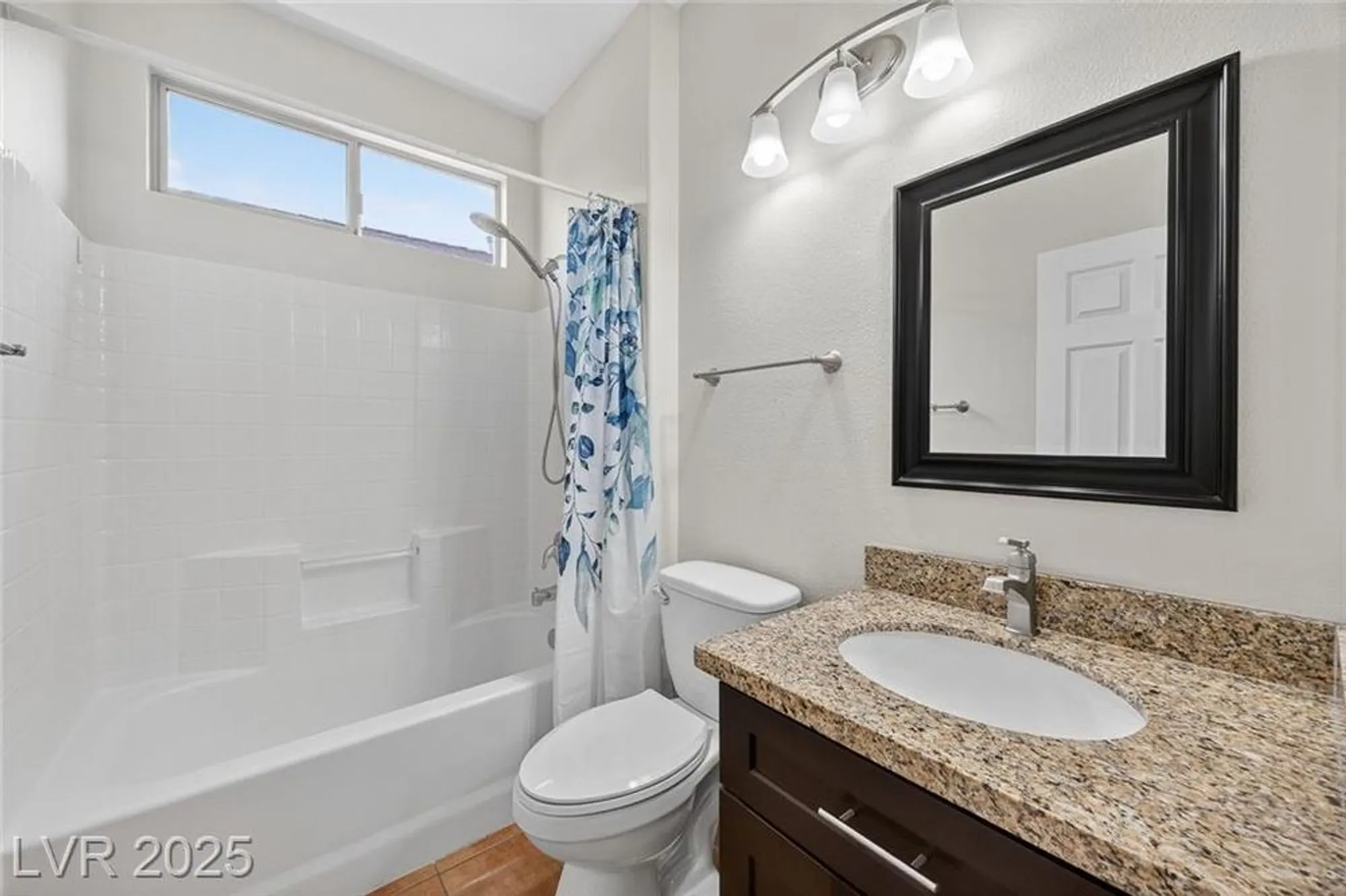 Property Slideshow image 14 of 27 | 545 cypress gardens pl, Henderson, NV, 89012