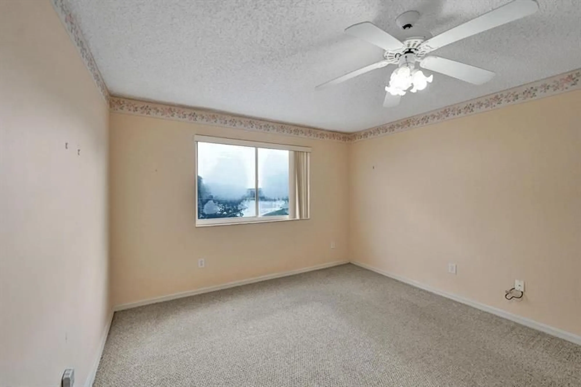 Property Slideshow image 36 of 61 | 9587 weldon cir apt b312, Fort Lauderdale, FL, 33321