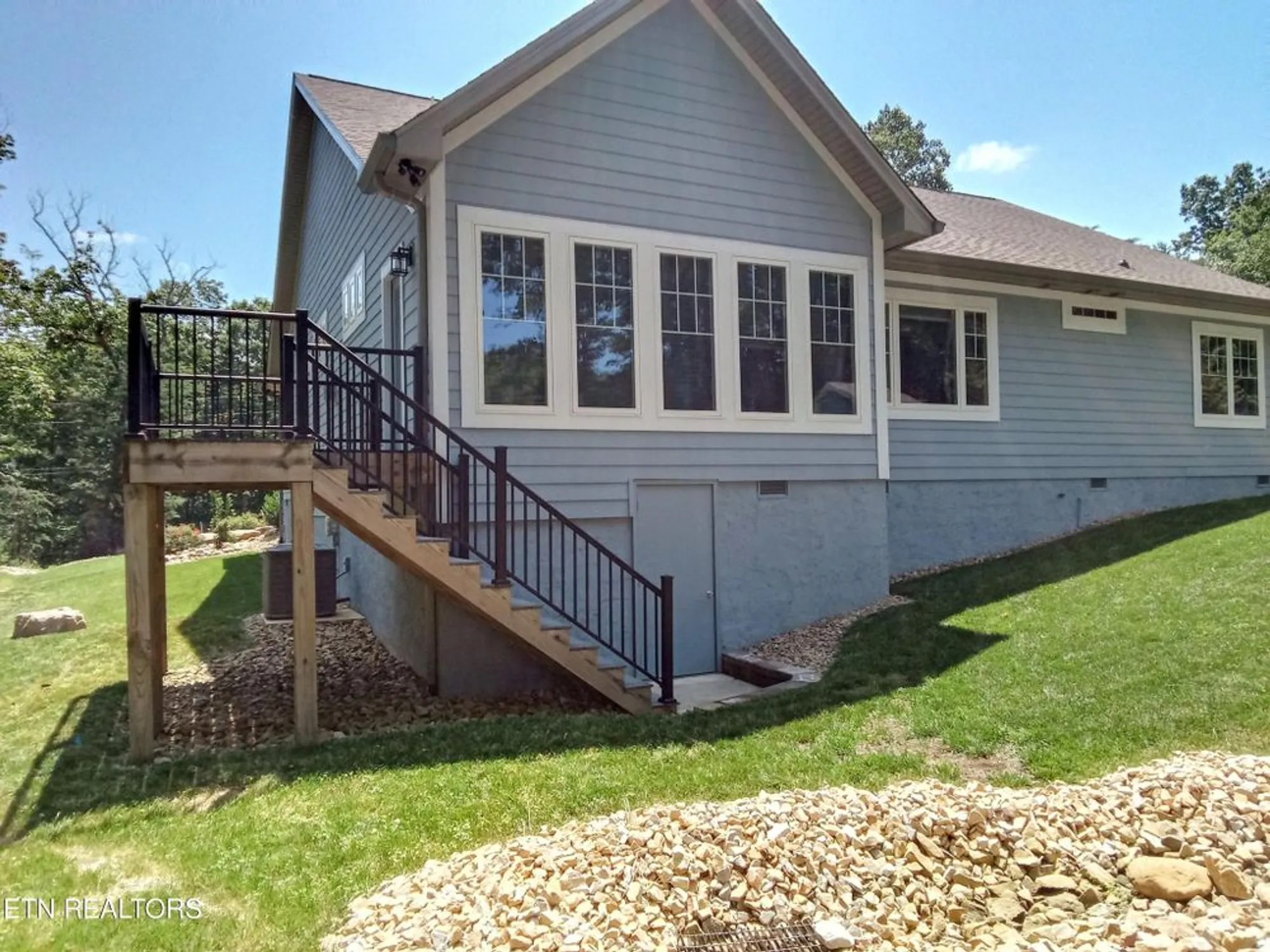 Property Slideshow image 11 of 36 | 115 bent oak ter, Crossville, TN, 38558