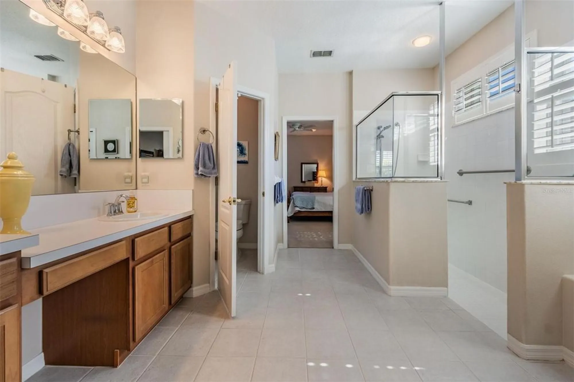 Property Slideshow image 15 of 49 | 1630 lakestone dr, Trinity, FL, 34655