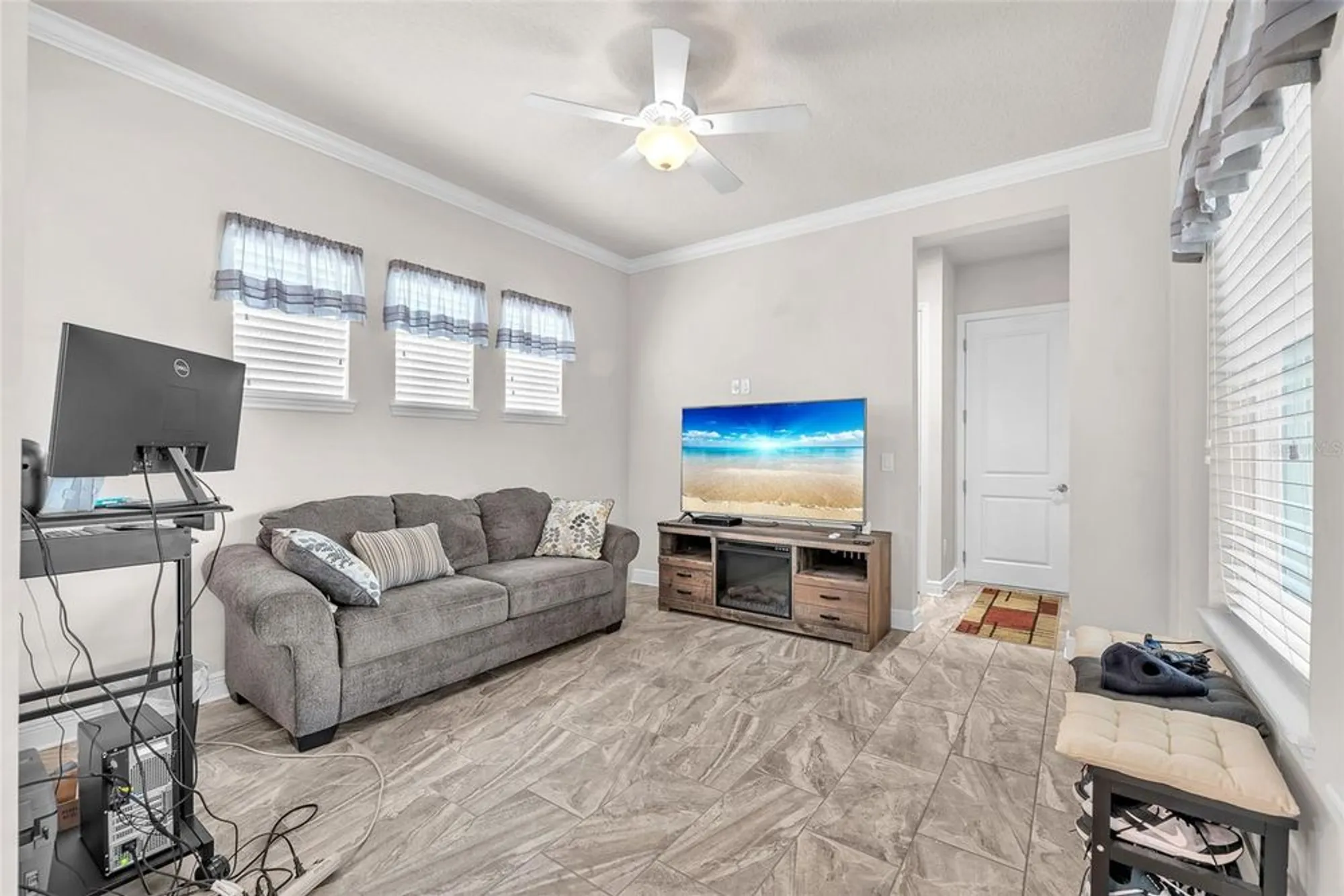Property Slideshow image 31 of 58 | 6122 watercolor dr, Lithia, FL, 33547
