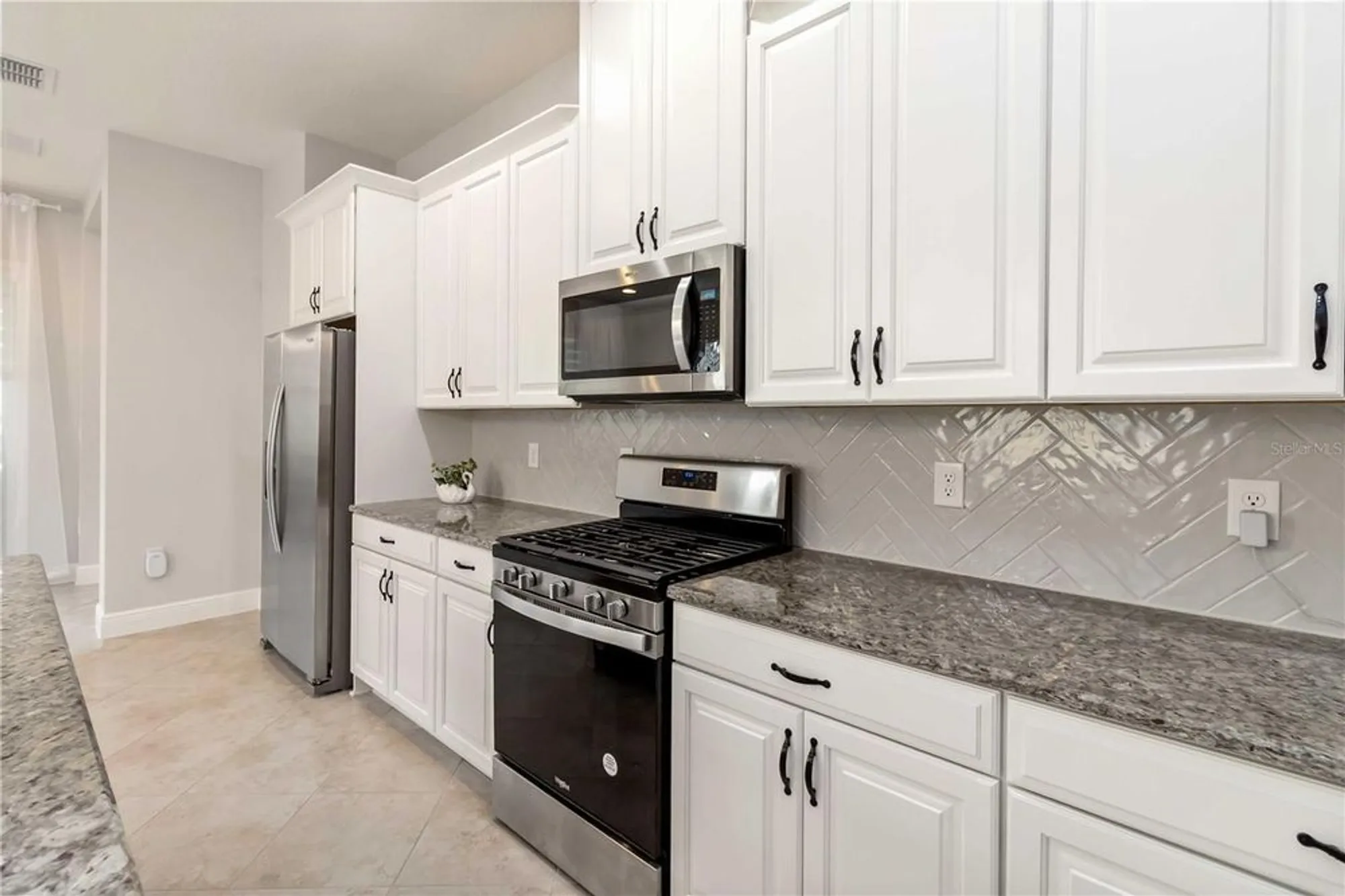 Property Slideshow image 10 of 38 | 2585 yellow brick rd, Saint Cloud, FL, 34772