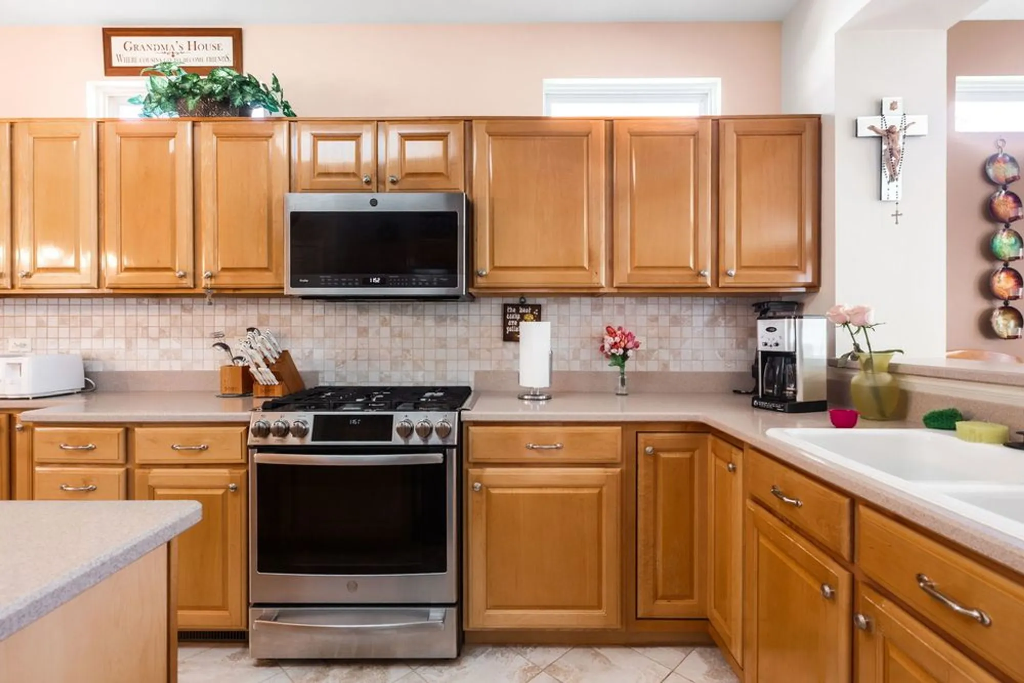 Property Slideshow image 13 of 25 | 12078 spring creek dr, Huntley, IL, 60142