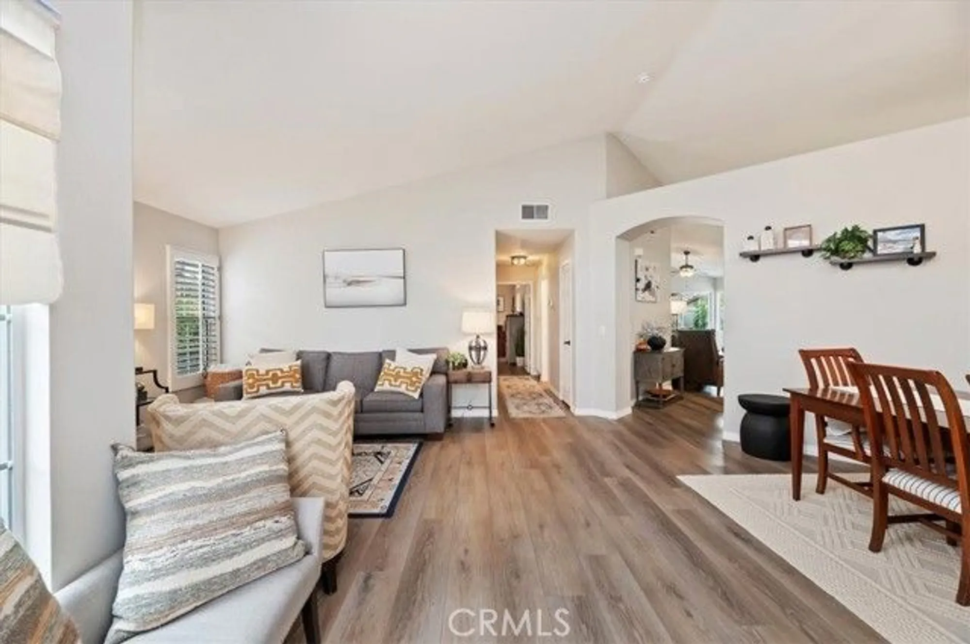 Property Slideshow image 8 of 59 | 23975 via pamilla, Murrieta, CA, 92562