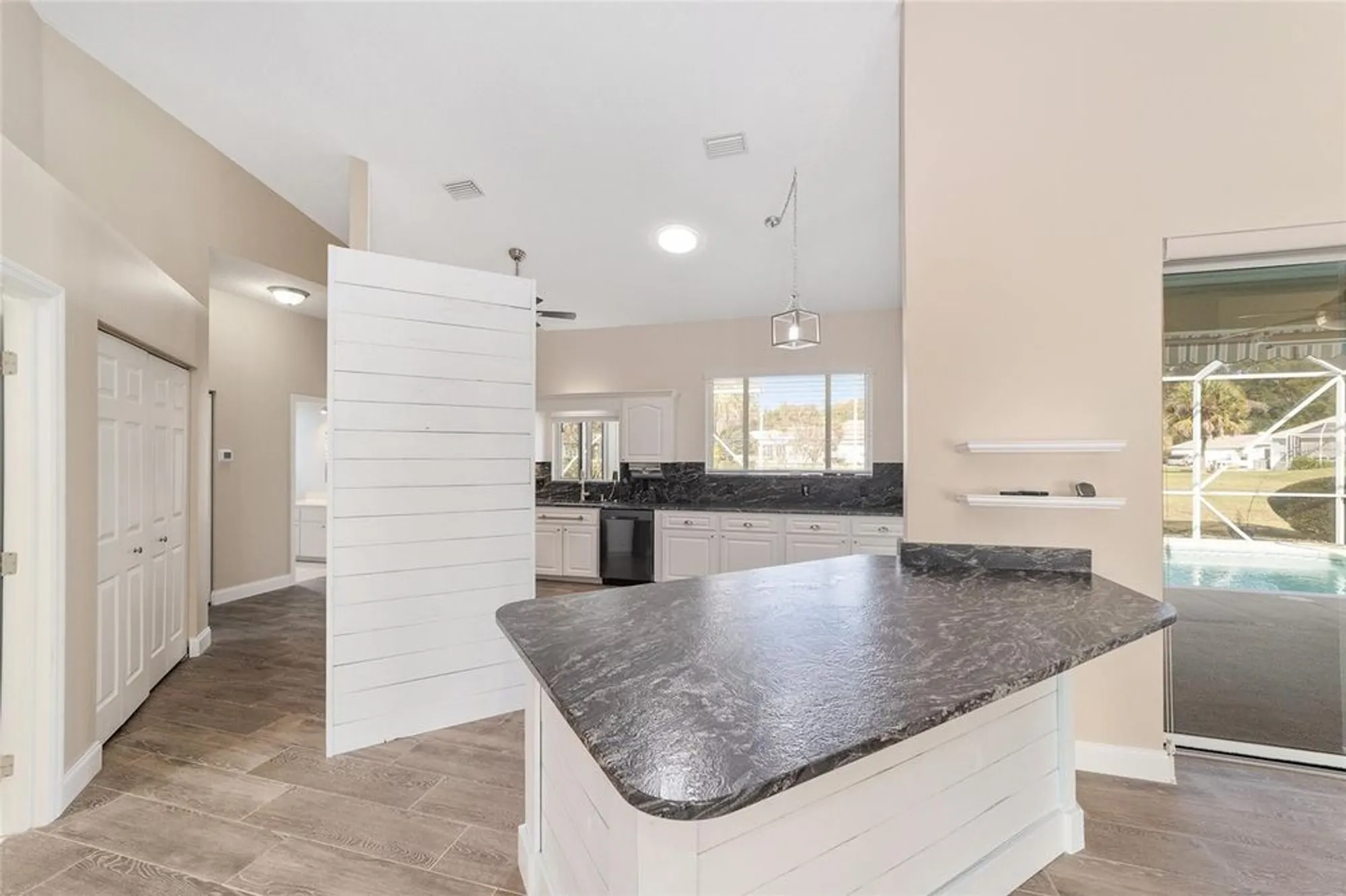 Property Slideshow image 14 of 59 | 5565 nw 26th ln, Ocala, FL, 34482