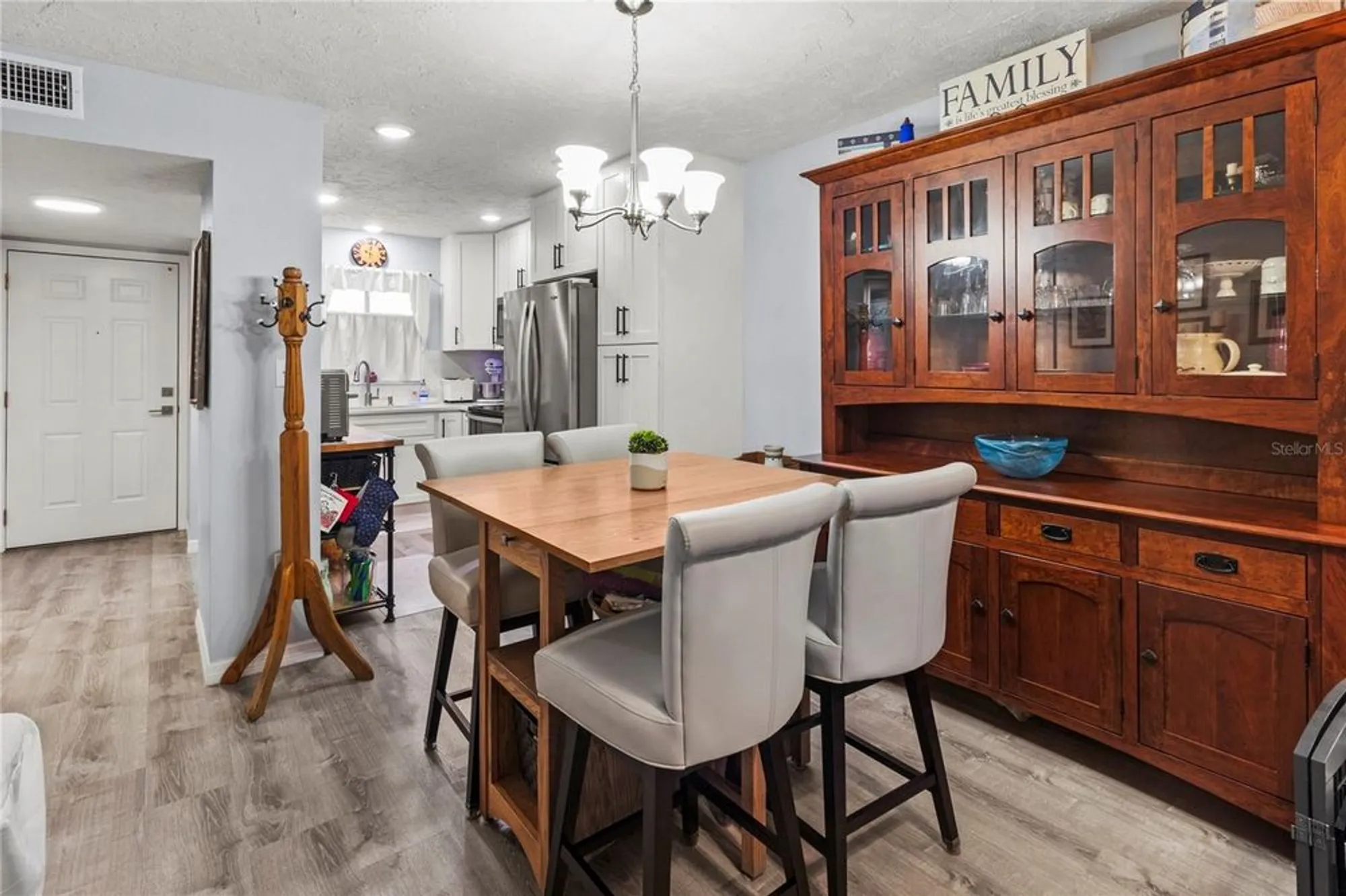 Property Slideshow image 8 of 38 | 4189 heron way # 406e, Bradenton, FL, 34205