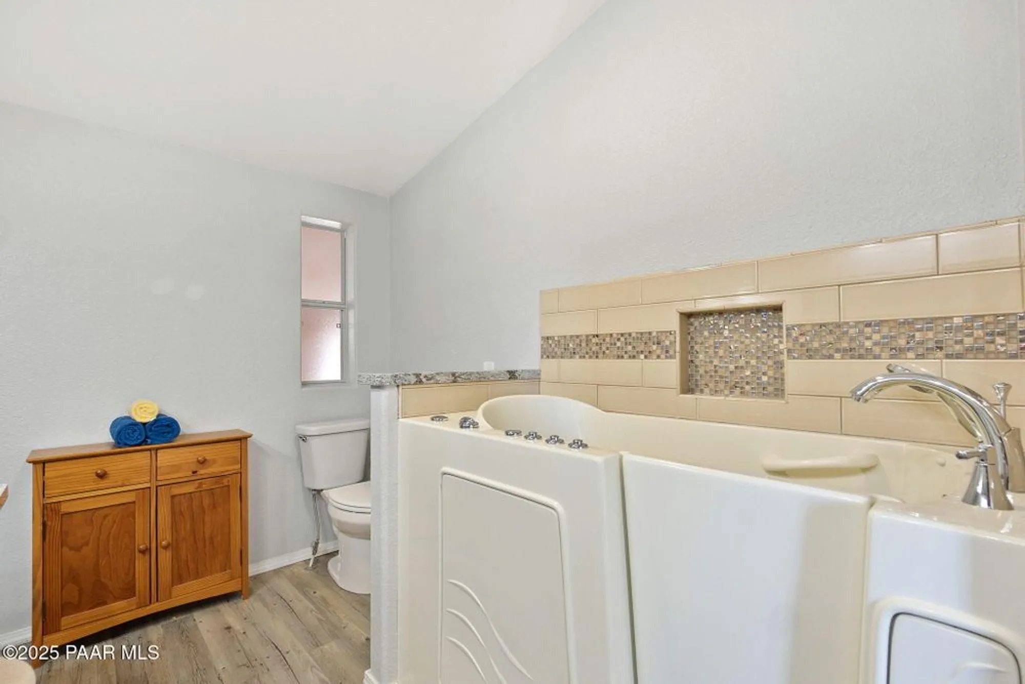 Property Slideshow image 14 of 22 | 547 n vermillion dr, Dewey-Humboldt, AZ, 86327