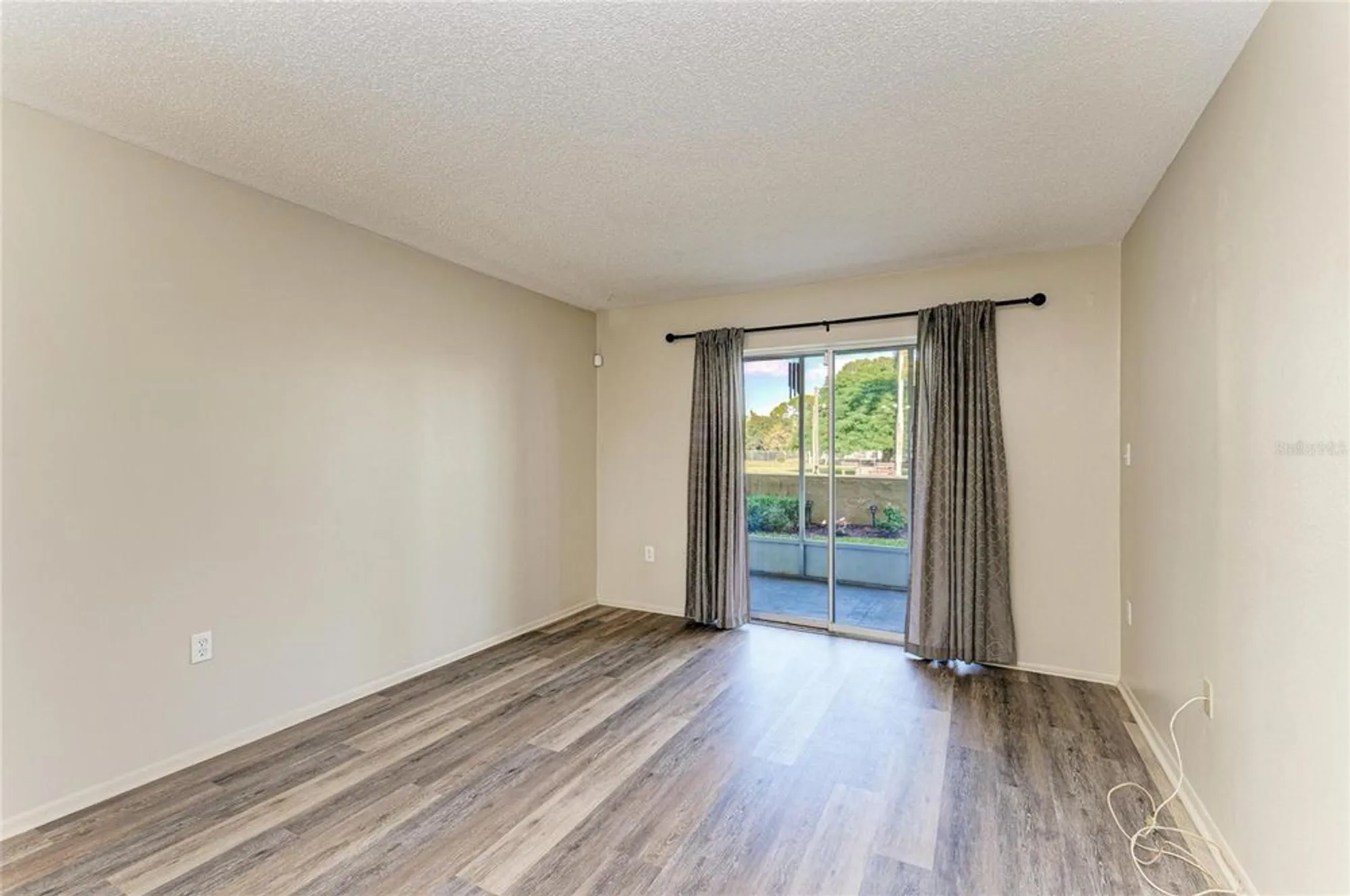 Property Slideshow image 5 of 37 | 3531 lake bayshore dr # j106, Bradenton, FL, 34205