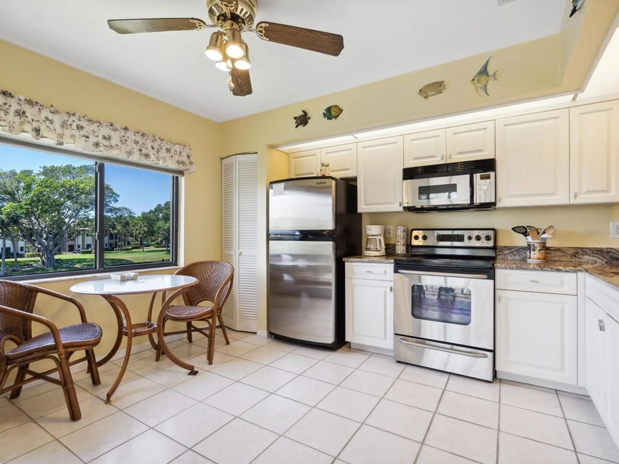 Property Slideshow image 13 of 43 | 5228 landings blvd 202, Sarasota, FL, 34231