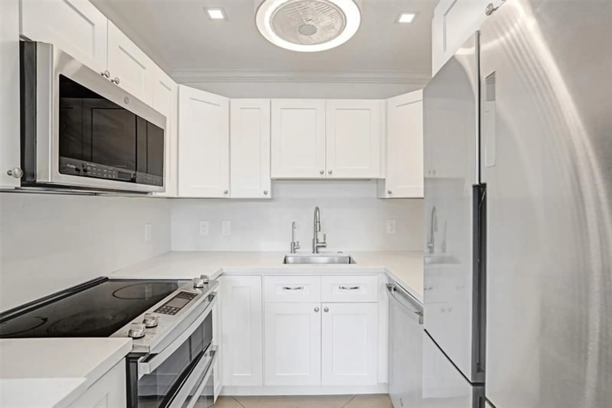 Property Slideshow image 28 of 49 | 1001 n riverside dr 304, Pompano Beach, FL, 33062