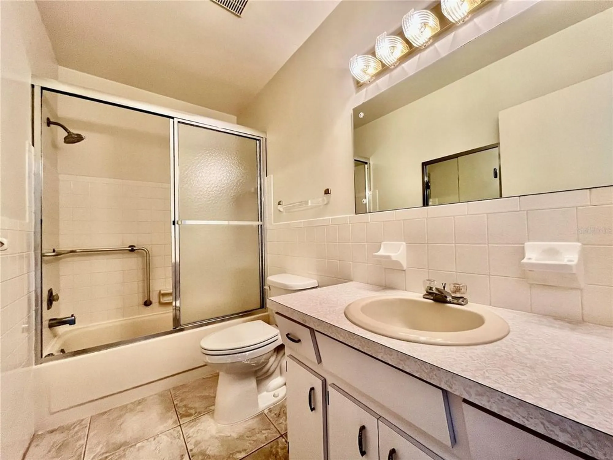 Property Slideshow image 23 of 50 | 2341 haitian dr 49, Clearwater, FL, 33763