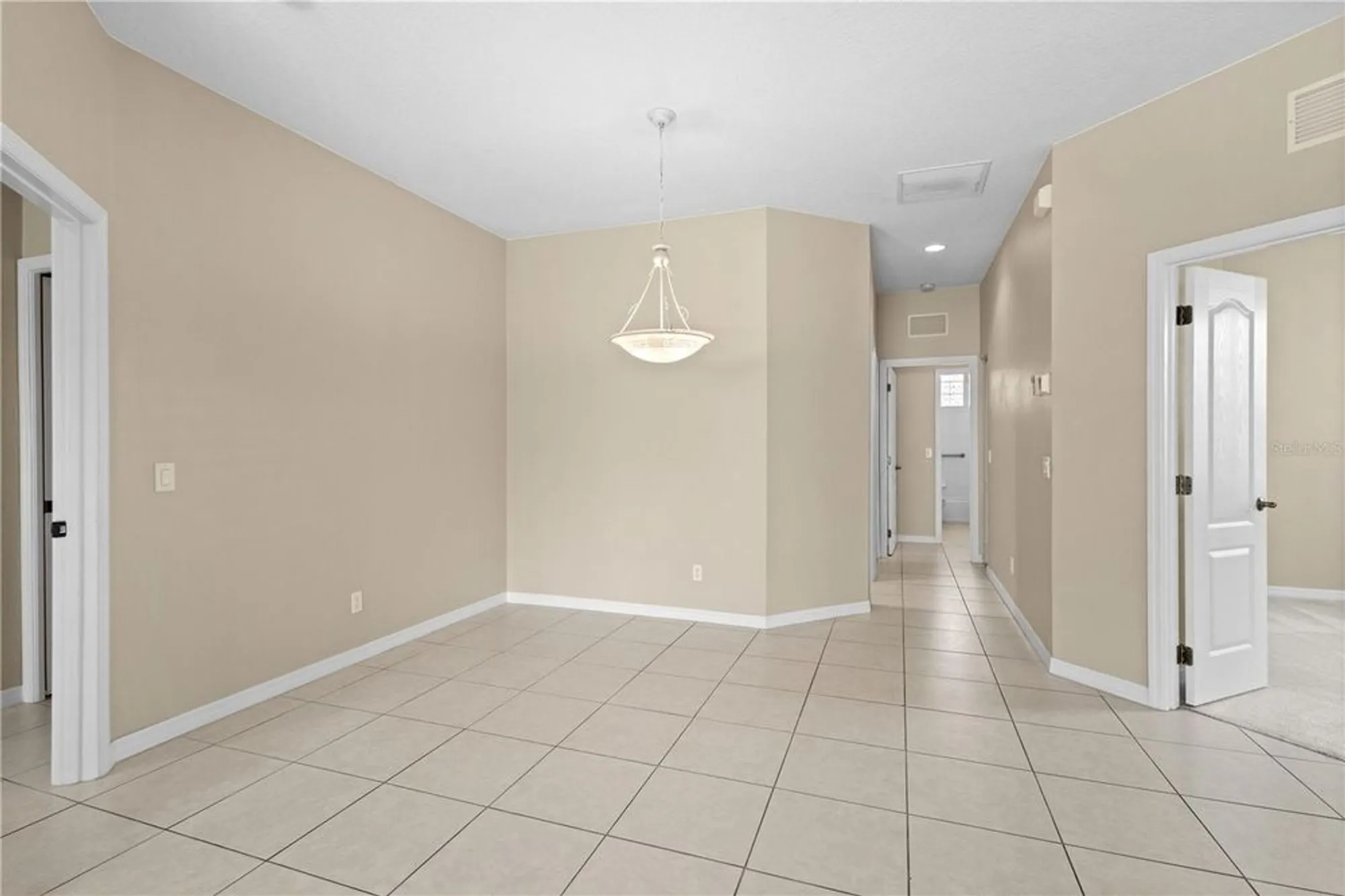 Property Slideshow image 9 of 46 | 1625 monarch dr # 1625, Venice, FL, 34293