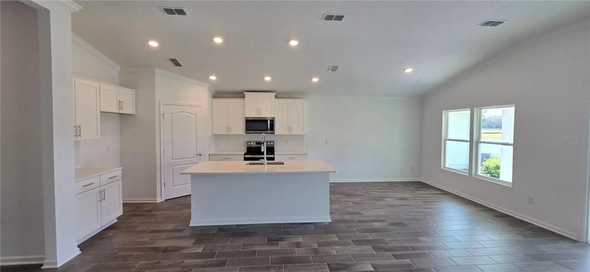 Property Slideshow image 9 of 65 | 182 greenwood dr, Palm Coast, FL, 32137