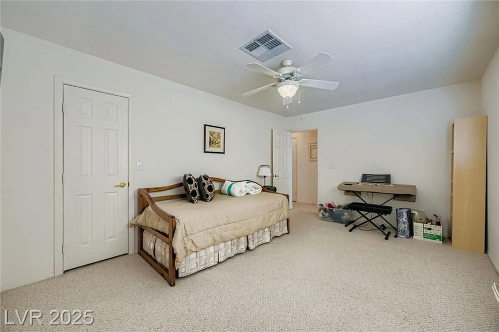Property Slideshow image 21 of 49 | 5245 roca ln, Las Vegas, NV, 89130