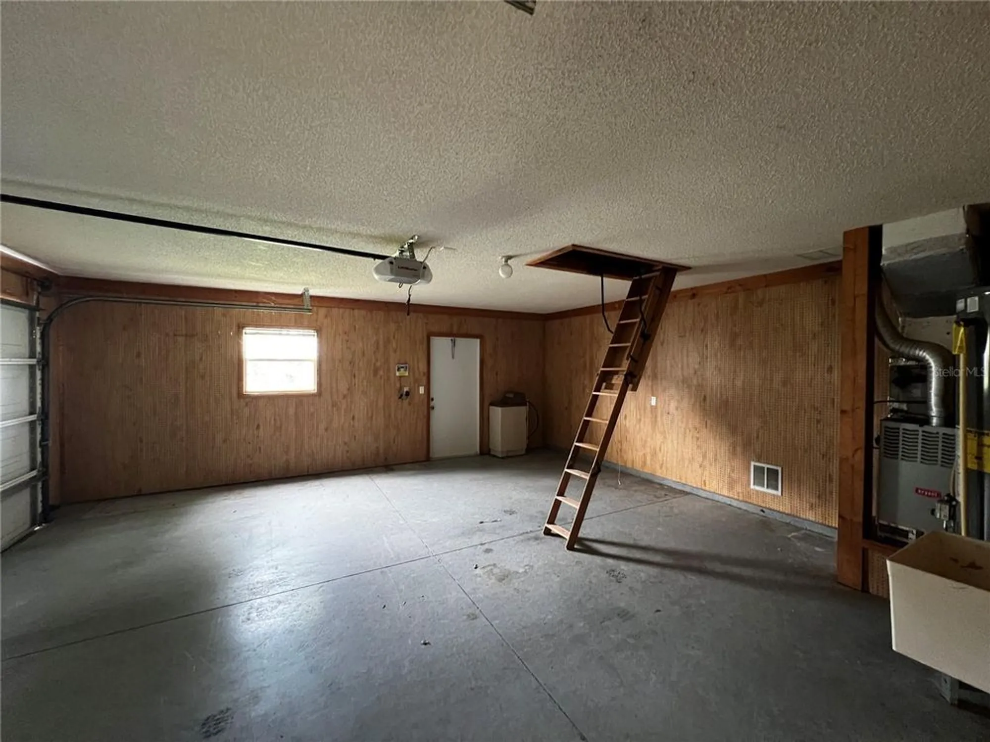 Property Slideshow image 11 of 15 | 6042 wade st, Leesburg, FL, 34748