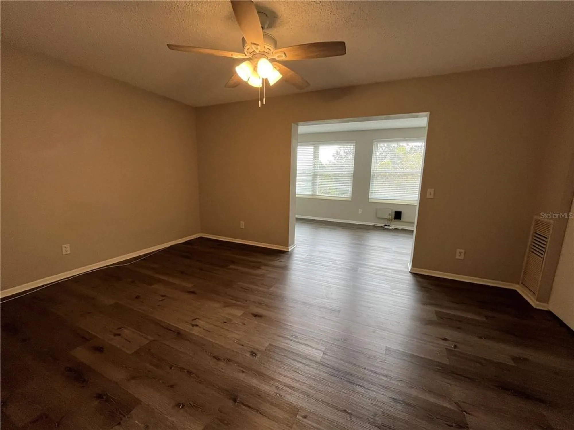 Property Slideshow image 16 of 43 | 2449 columbia dr apt 55, Clearwater, FL, 33763