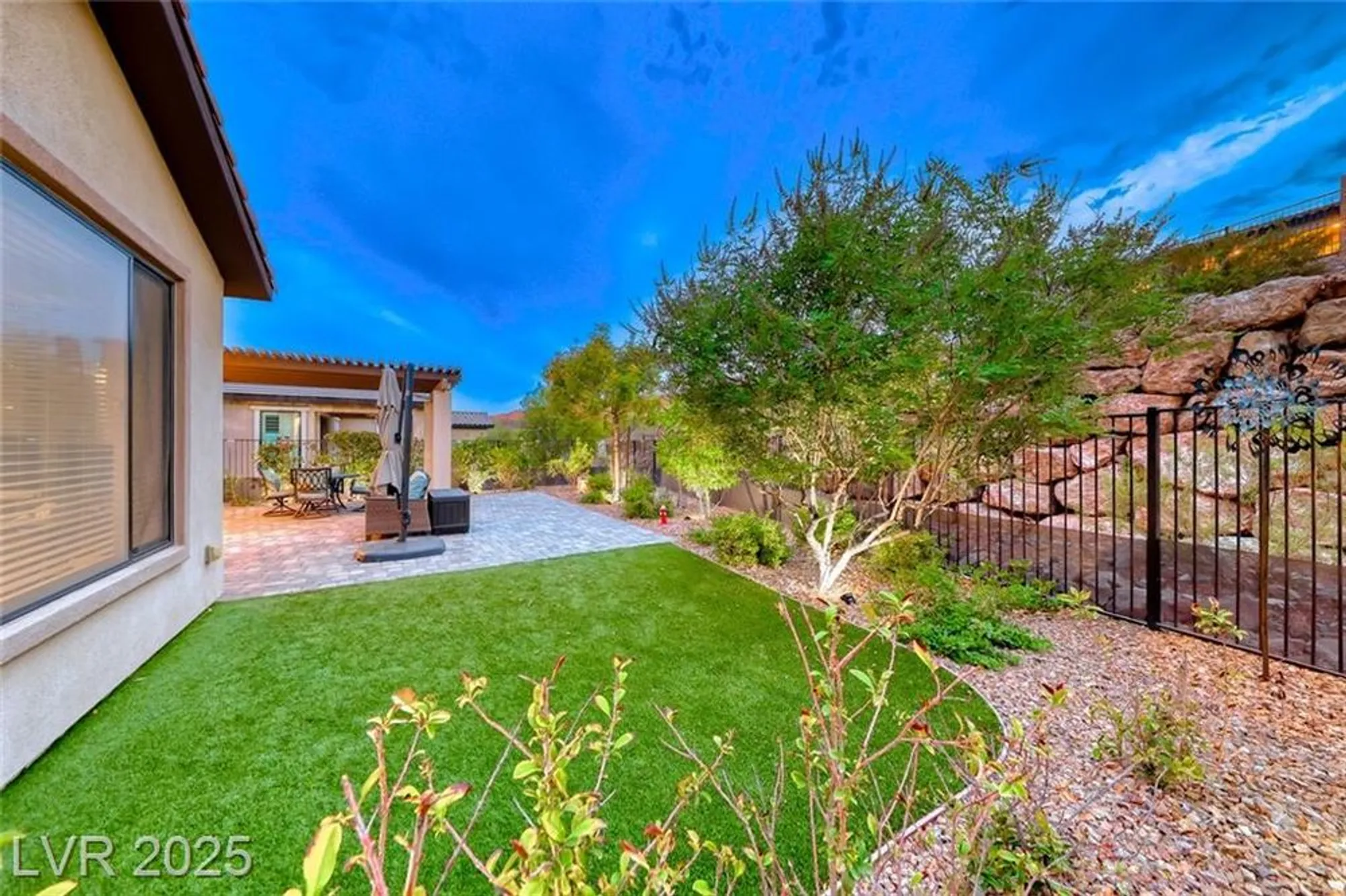 Property Slideshow image 35 of 54 | 13 stone yucca ct, Henderson, NV, 89011