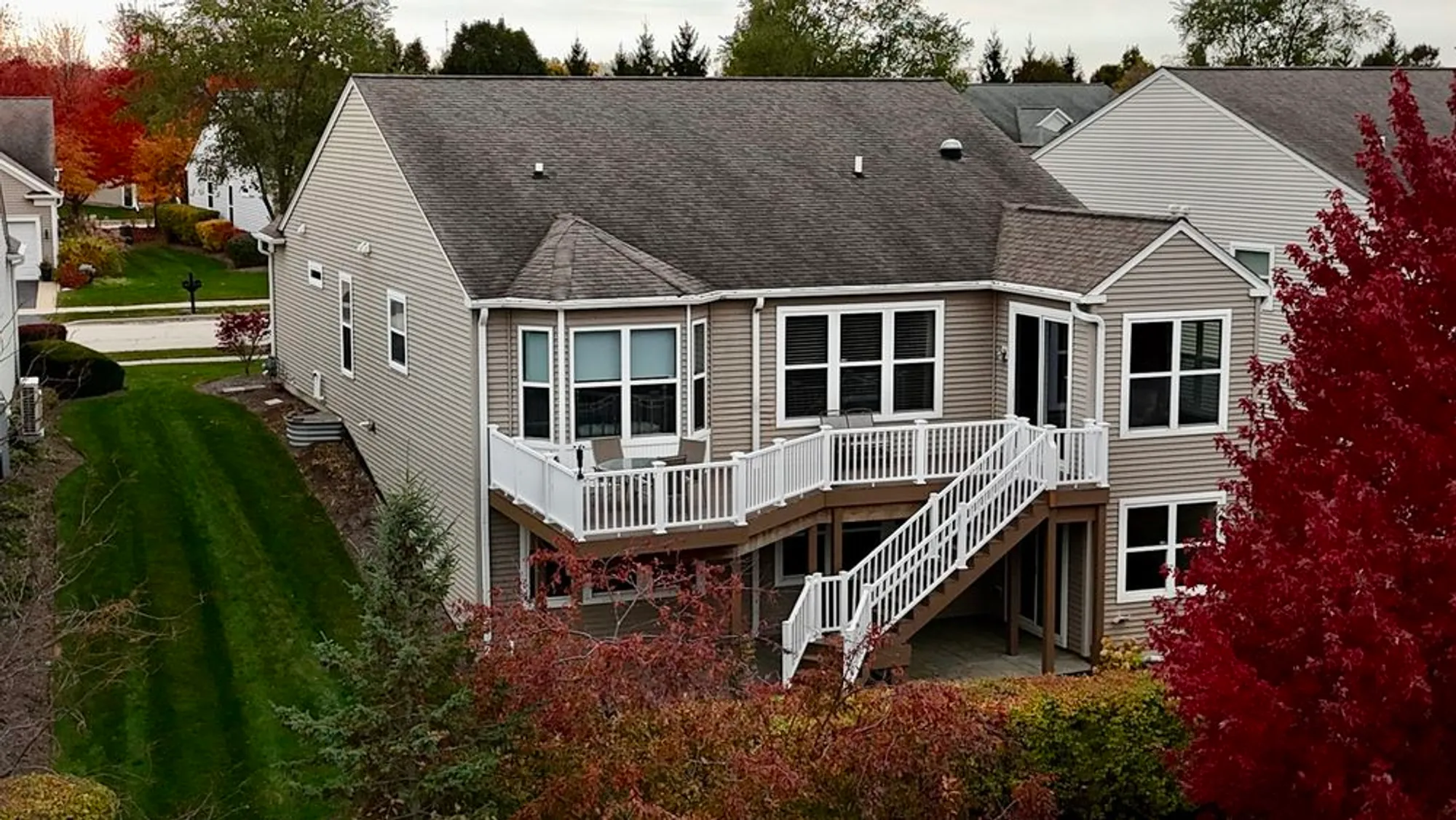 Property Slideshow image 36 of 36 | 3001 ravinia cir, Mundelein, IL, 60060