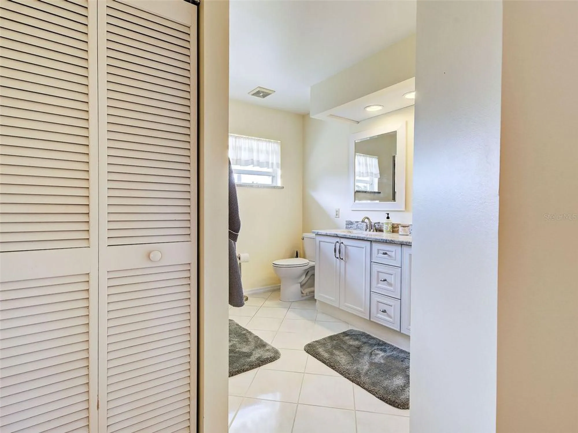 Property Slideshow image 23 of 47 | 166 southampton pl 348, Venice, FL, 34293
