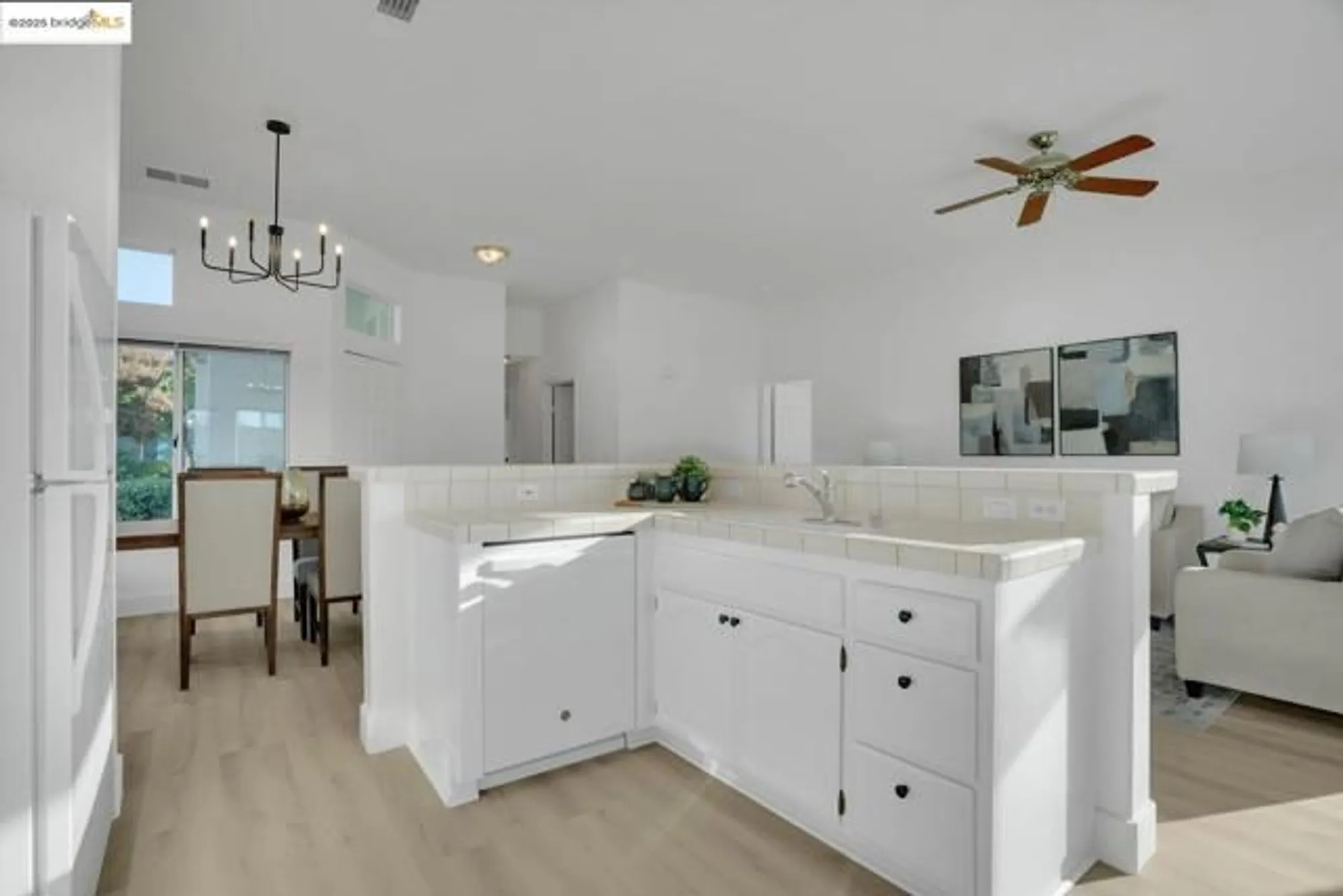 Property Slideshow image 12 of 44 | 1898 crispin dr, Brentwood, CA, 94513