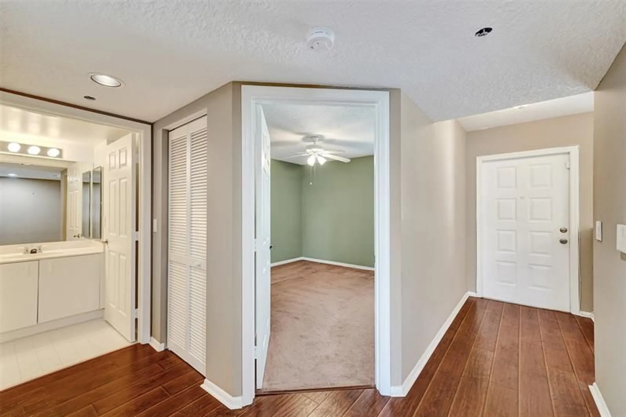 Property Slideshow image 43 of 69 | 9563 weldon cir apt d212, Fort Lauderdale, FL, 33321