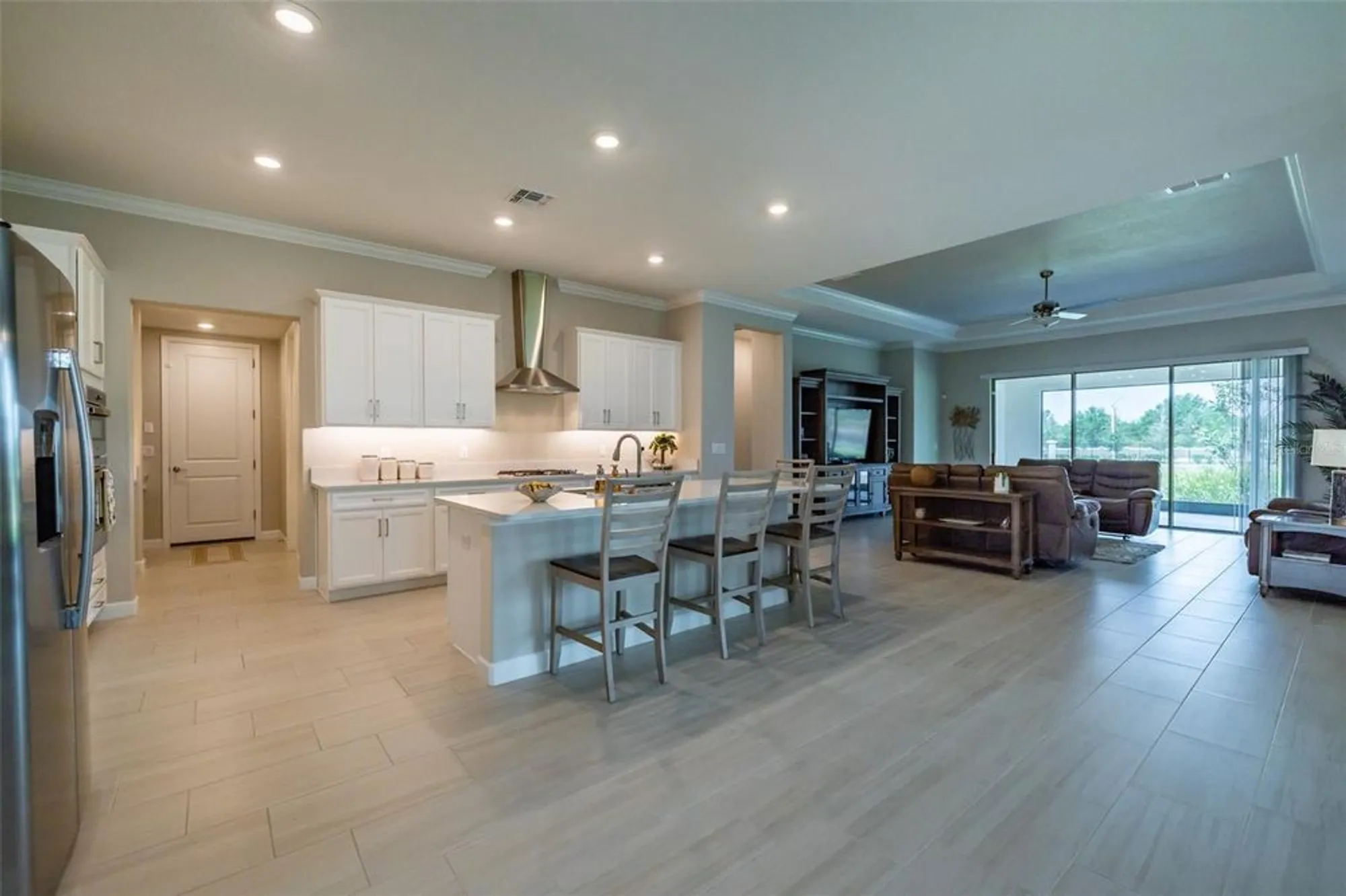 Property Slideshow image 10 of 80 | 5329 windy grove dr, Wimauma, FL, 33598