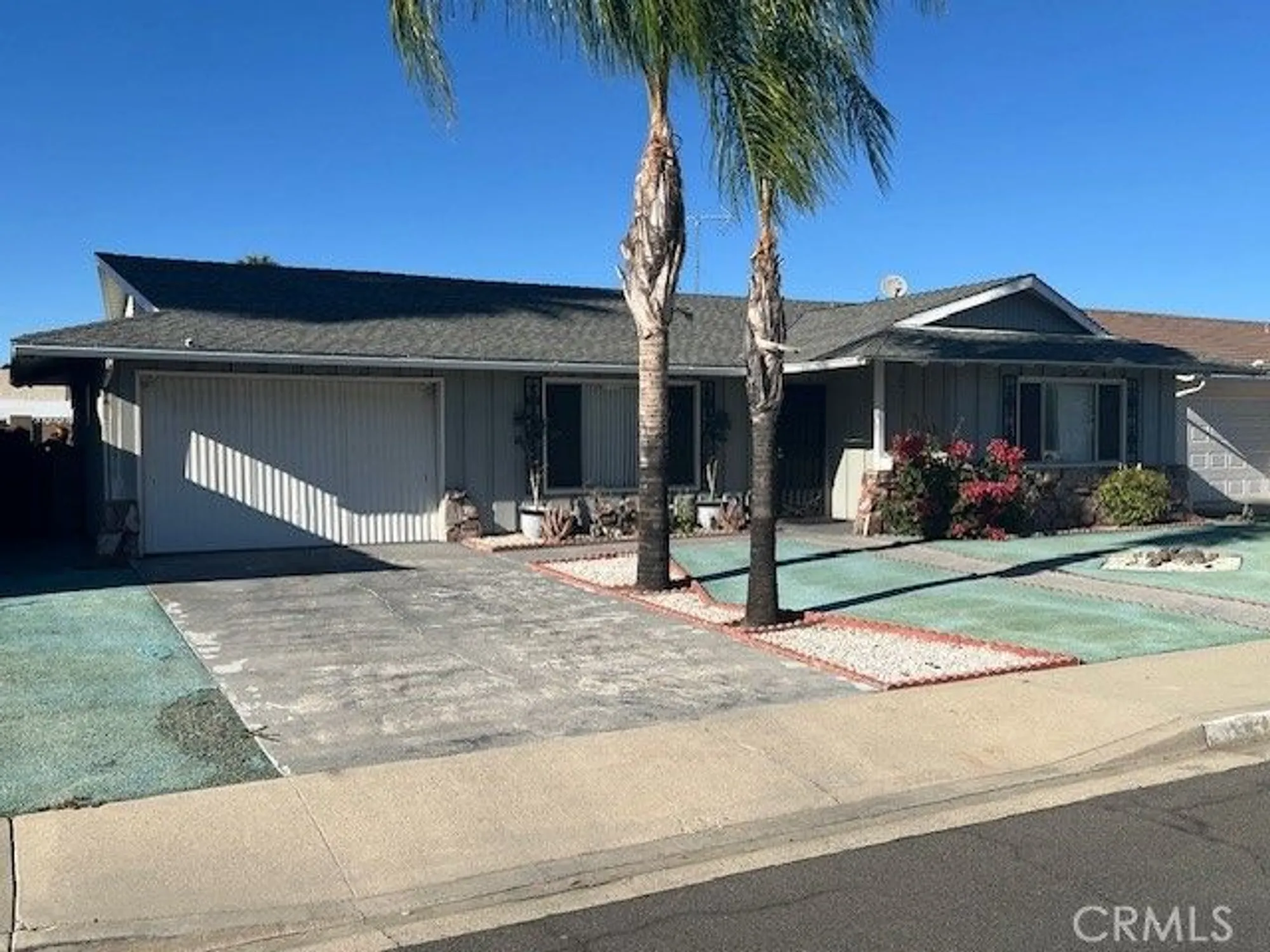 Property Slideshow image 3 of 73 | 1140 amberwood dr, Hemet, CA, 92543