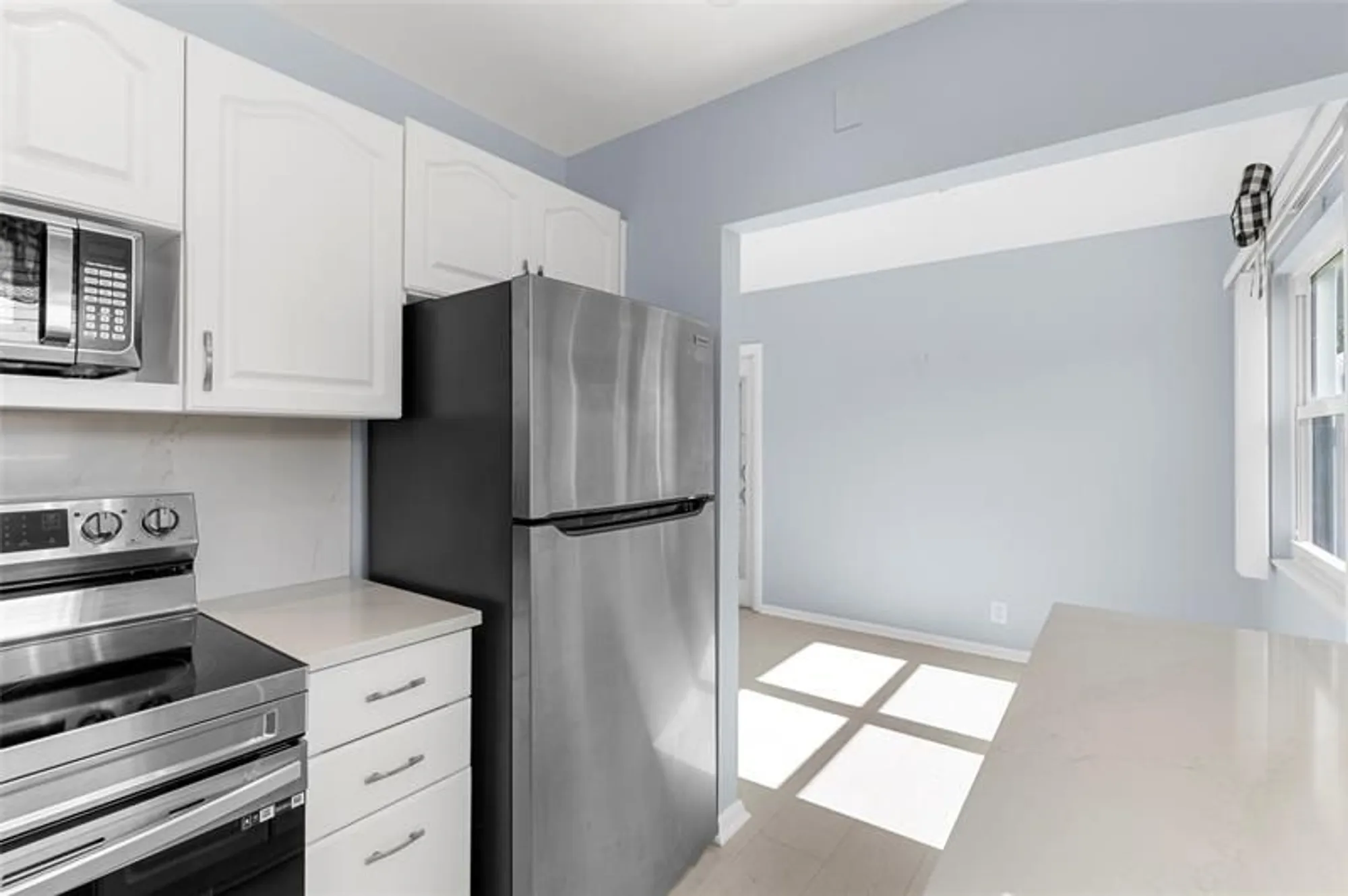 Property Slideshow image 5 of 28 | 64 oakridge e # 64, Deerfield Beach, FL, 33442