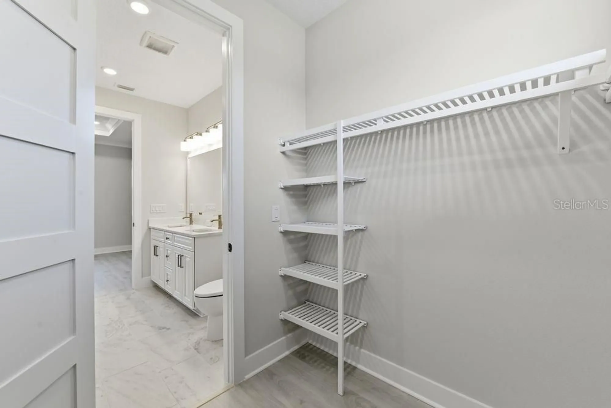 Property Slideshow image 10 of 47 | 4052 santa caterina blvd # 10102, Bradenton, FL, 34211