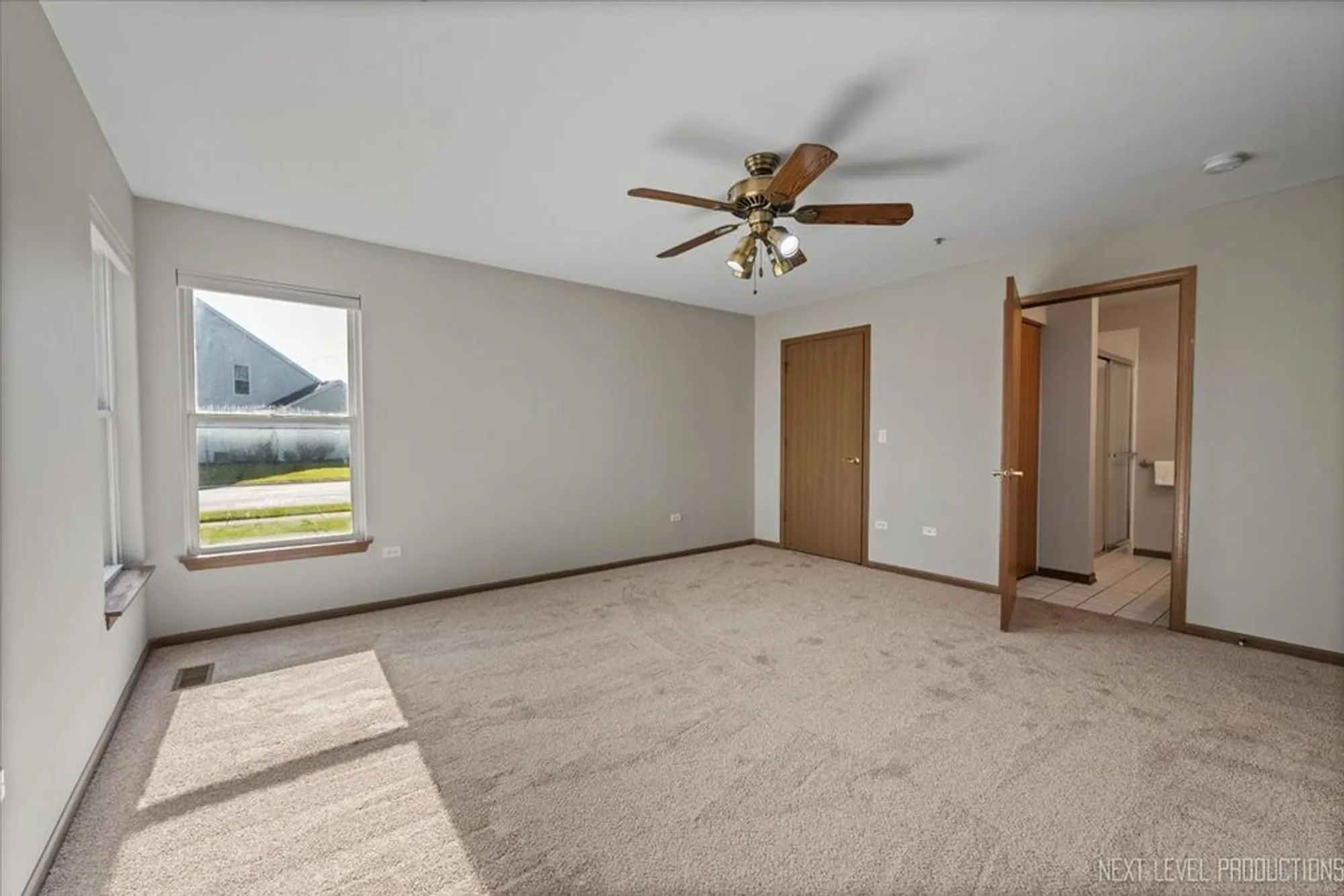 Property Slideshow image 26 of 39 | 13865 s balsam ln d, Plainfield, IL, 60544