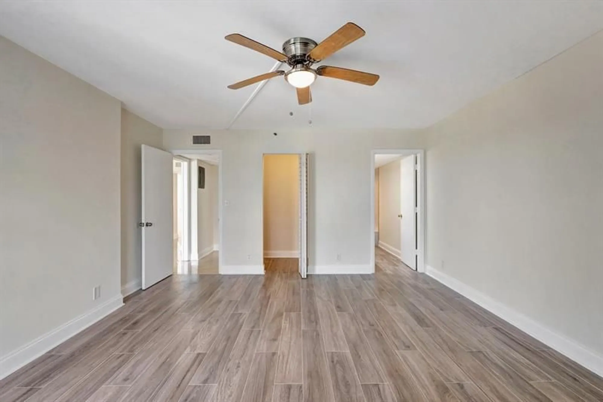Property Slideshow image 15 of 27 | 14460 strathmore ln 807, Delray Beach, FL, 33446