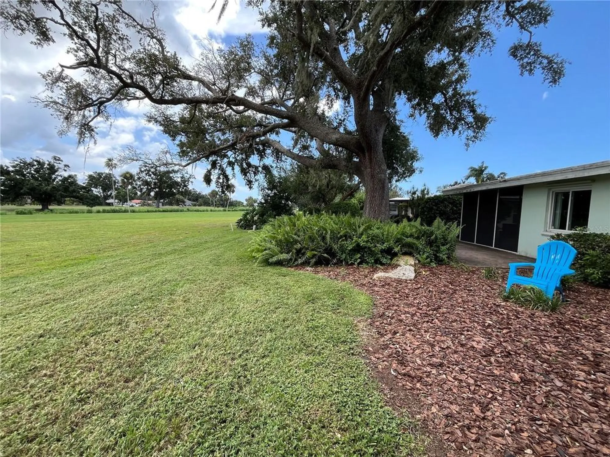 Property Slideshow image 42 of 52 | 3337 spring mill cir, Sarasota, FL, 34239