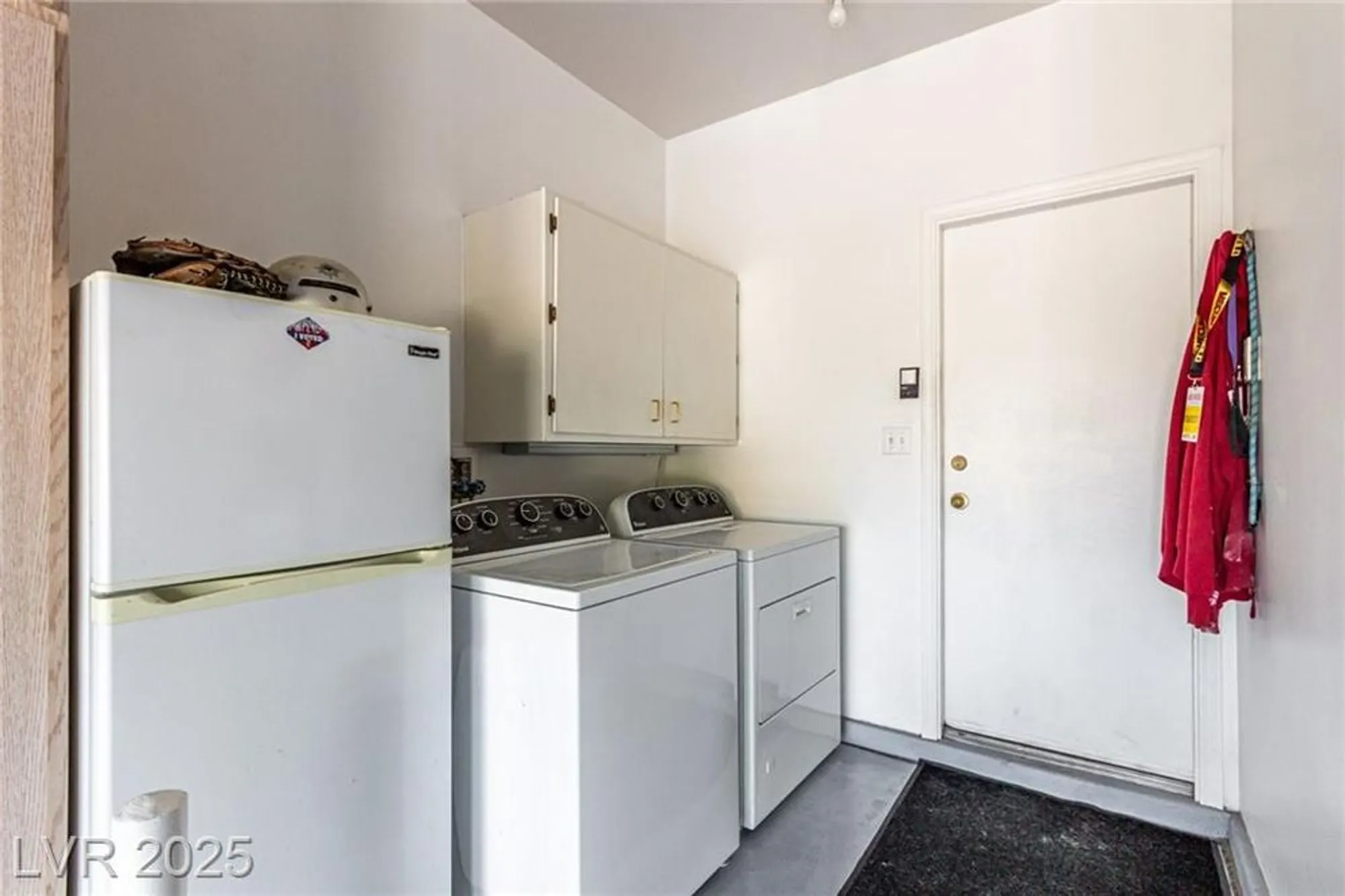 Property Slideshow image 26 of 38 | 2153 high mesa dr, Henderson, NV, 89012