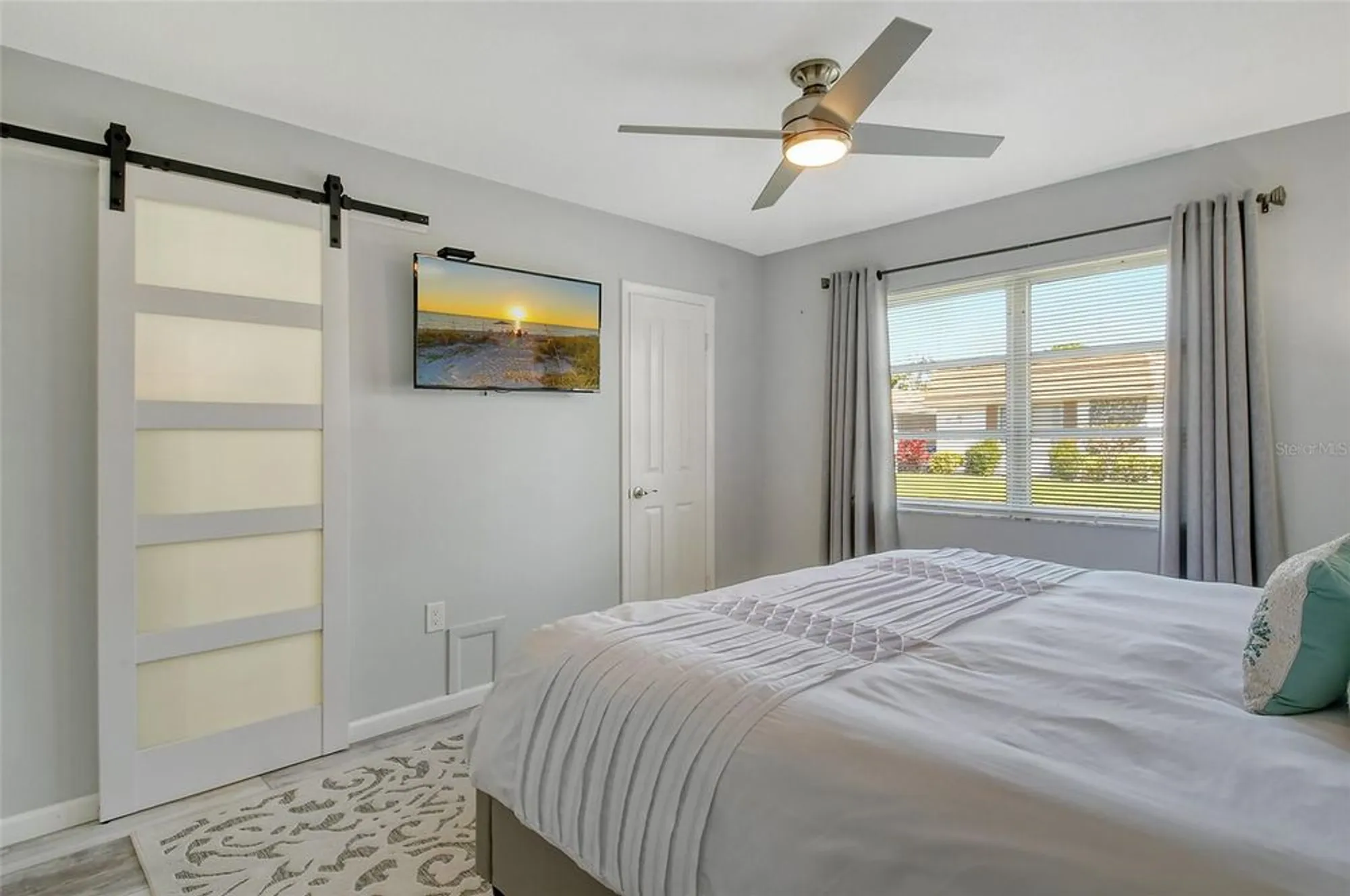 Property Slideshow image 31 of 47 | 2752 riverbluff pl # 66, Sarasota, FL, 34231