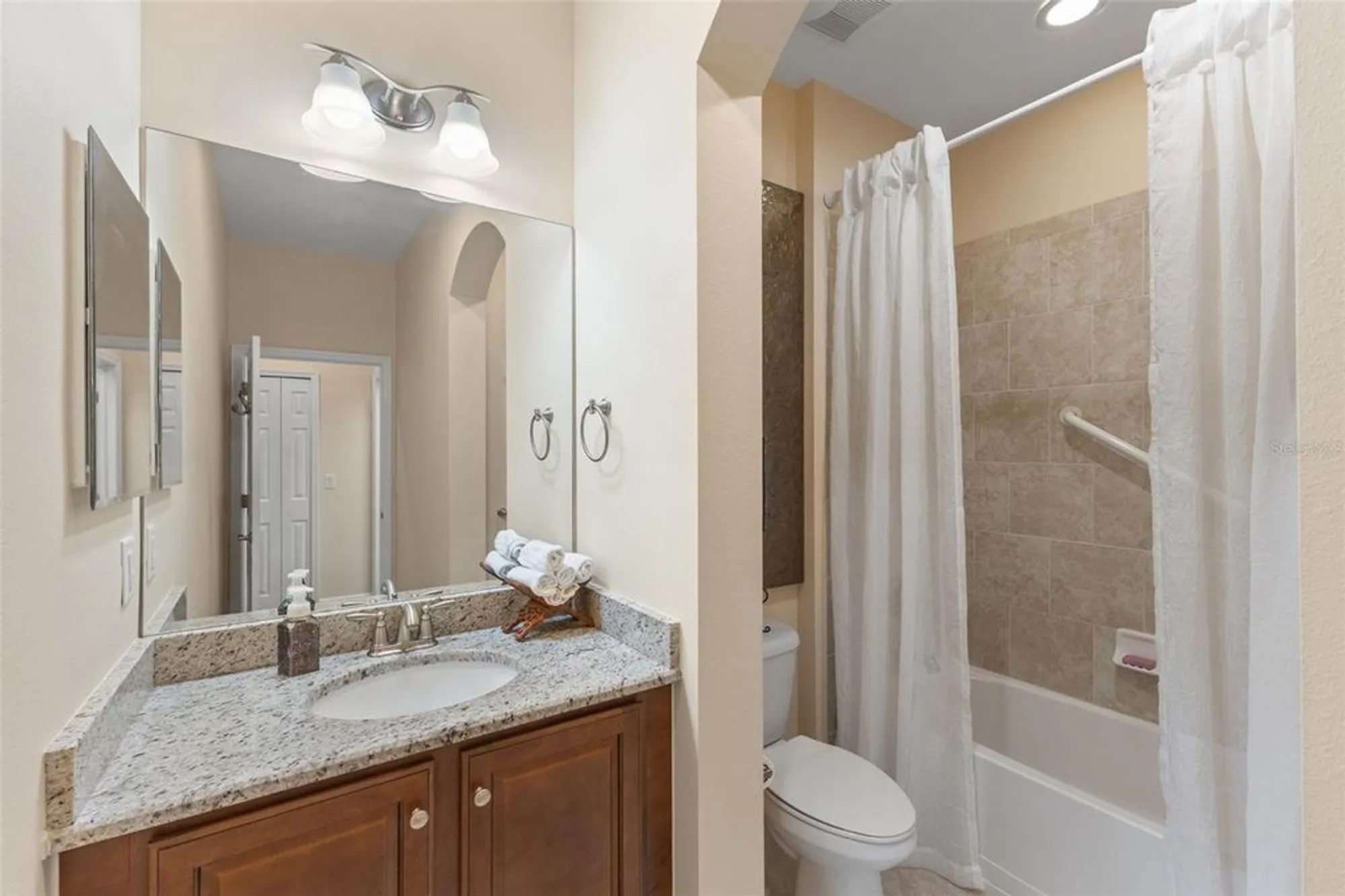 Property Slideshow image 34 of 66 | 2346 oakley green dr, Sun City Center, FL, 33573